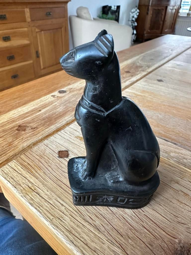 Egyptisch beeldje van Bastet, kattenbeeldje, Ophalen of Verzenden, Gebruikt, Dier