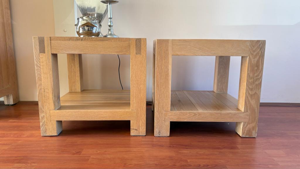 Set van 2 massief eiken bijzettafels, Minder dan 45 cm, Minder dan 55 cm, Gebruikt, Vierkant