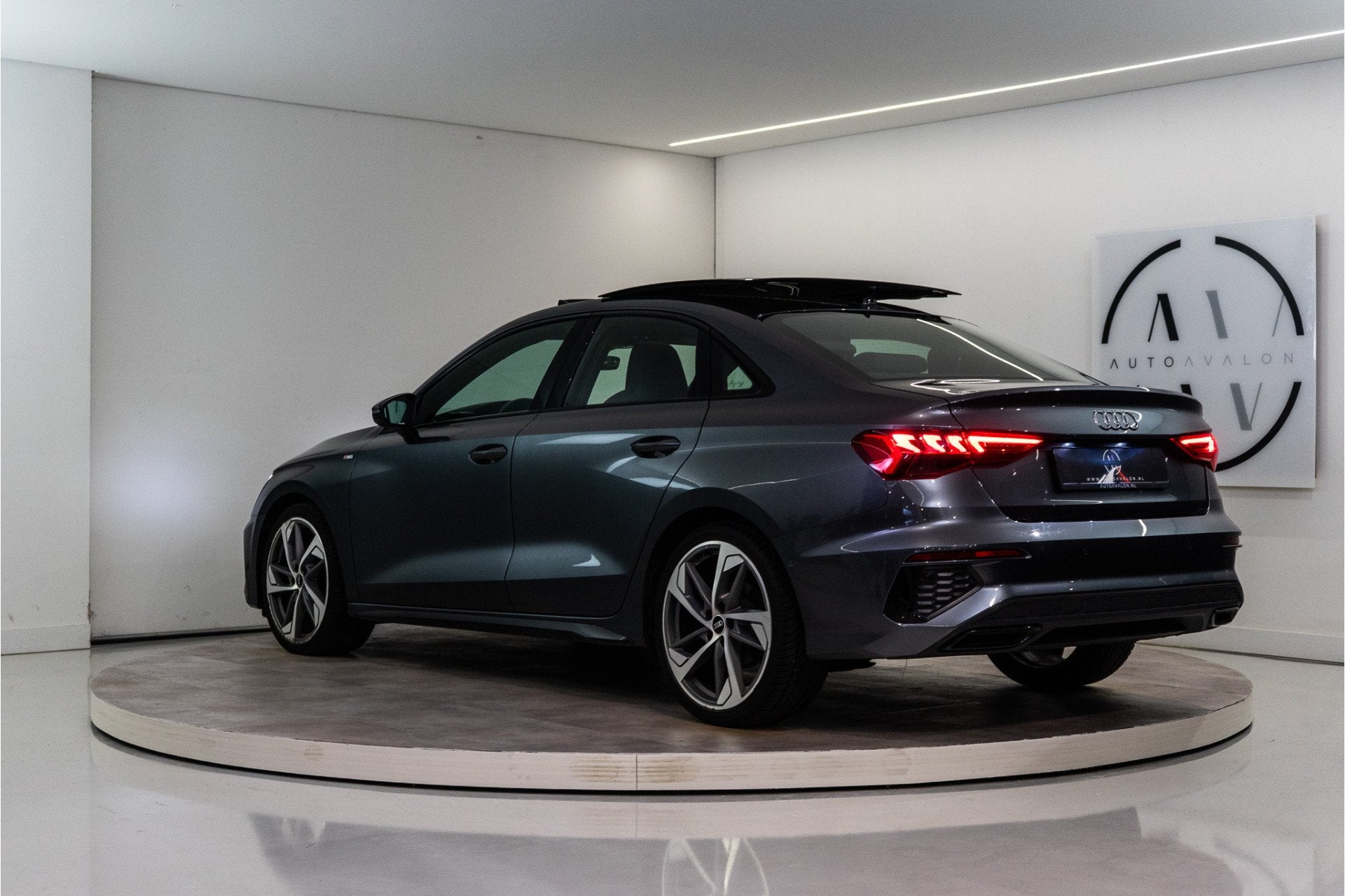 Audi A3 Limousine 35 TFSI S Edition 150PK | Pano | B&O | HUD, Auto's, 12 maanden, 4 cilinders, Bedrijf, 690 kg