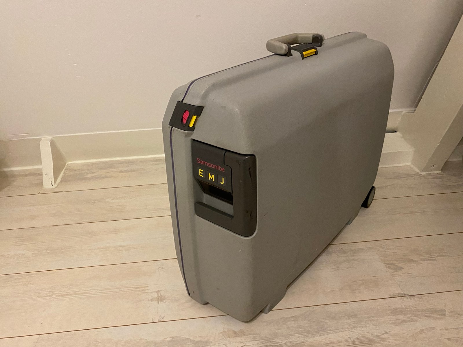 Samsonite Koffer - Stevige Reiskoffer met Wieltjes, Gebruikt, Hard kunststof, Ophalen of Verzenden, 35 tot 45 cm