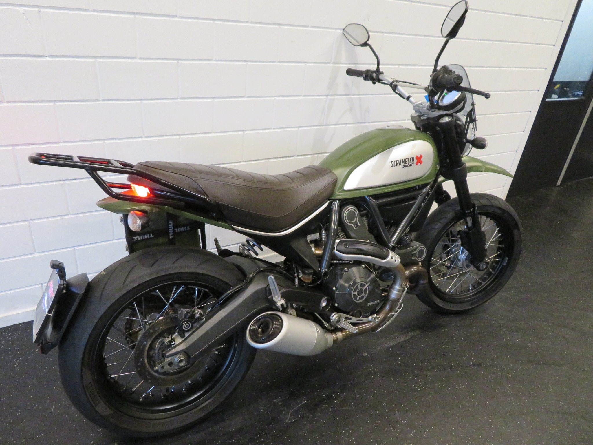 Ducati SCRAMBLER URBAN ENDURO (bj 2015), Motoren, 803 cc, Naked bike, Gebruikt, Bedrijf