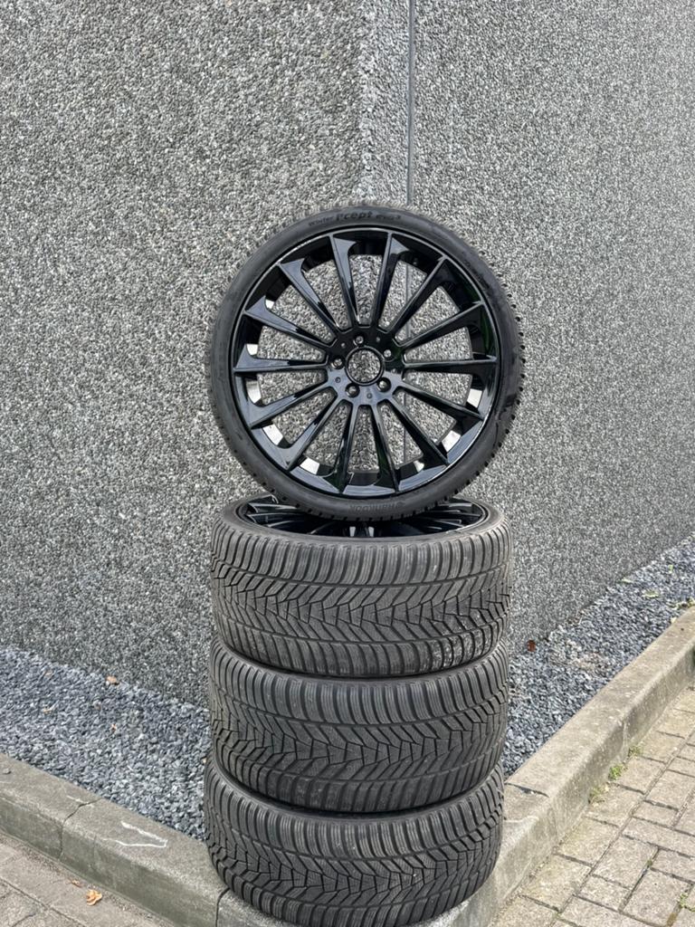 Carmani 17 Fritz 20” velgenset – zwart – met 4 season banden, Auto-onderdelen, Banden en Velgen, Ophalen of Verzenden, 20 inch