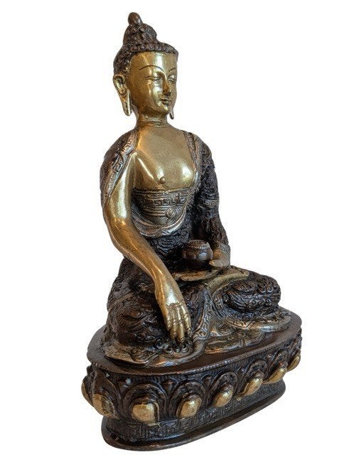 Nepalese Shakyamuni – vuurverguld brons, 104, Gebruikt, 27 cm, Ophalen of Verzenden, Goud