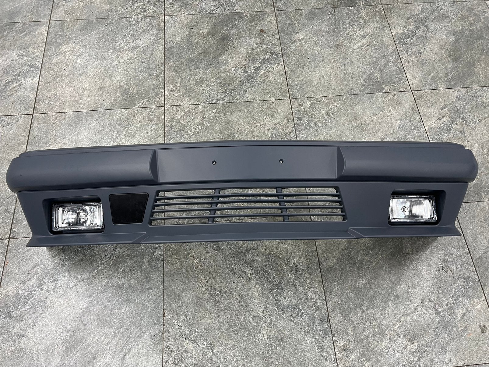 Mercedes-Benz W124 gen1 aftermarket AMG voorbumper, Ophalen, Voor, Mercedes-Benz, Nieuw