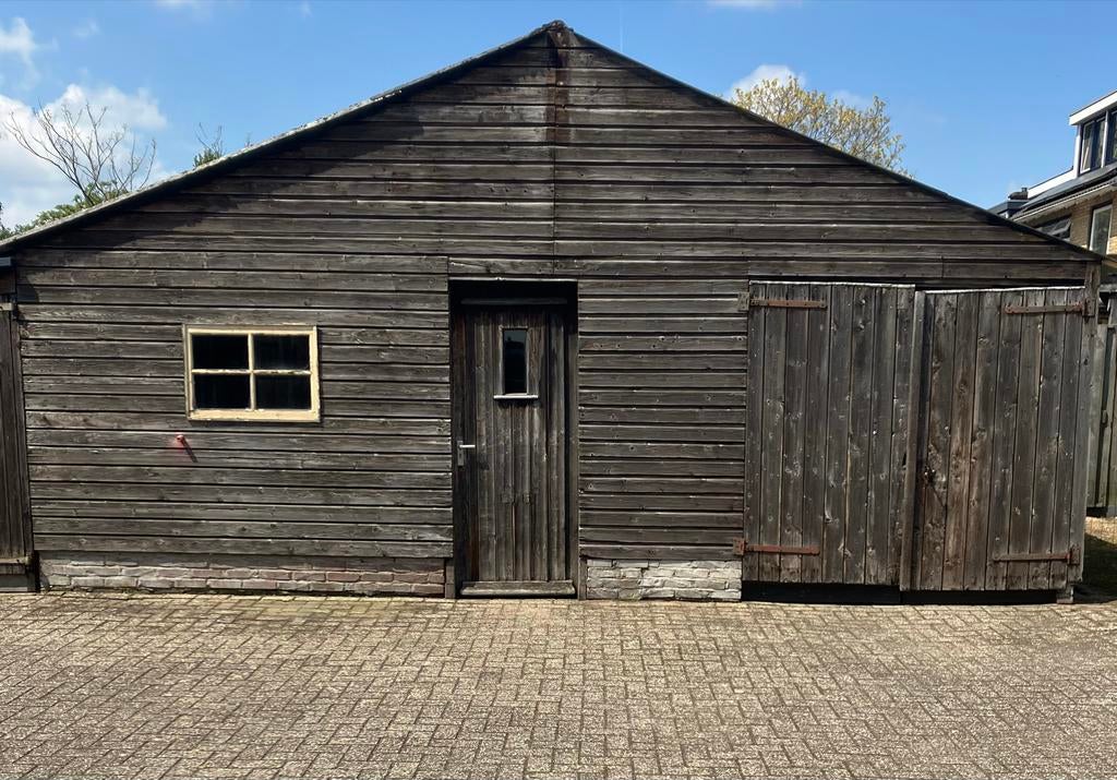 Deco brocante houten gevel van schuur met ramen en deuren, Ophalen, Zo goed als nieuw