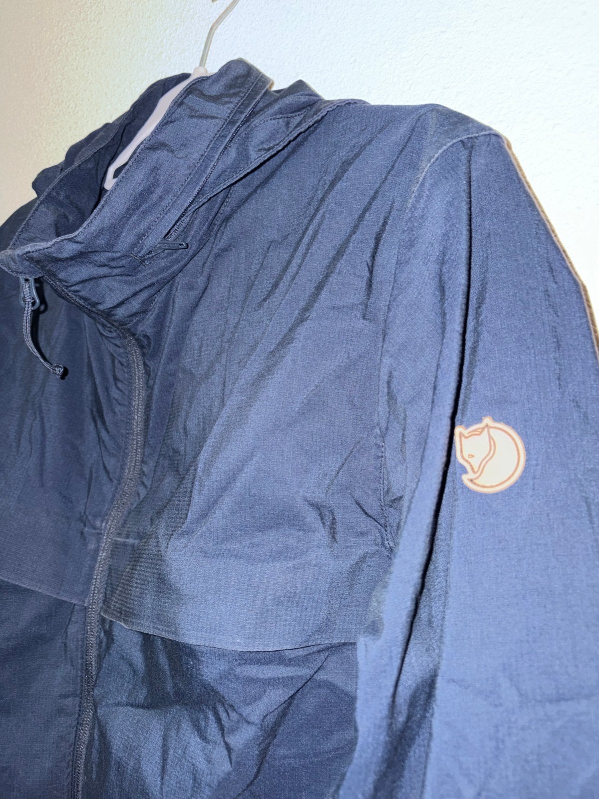 Fjällräven abisko hike jacket -dark navy Maat L, Kleding | Heren, Ophalen of Verzenden, Zo goed als nieuw, Maat 52/54 (L), Blauw