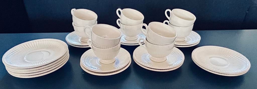 Wedgwood Edme, 10 kop+schotel, 5 gebaksbordjes, Huis en Inrichting, Keuken | Servies, Ophalen, Zo goed als nieuw, Wedgwood, Kop(pen) en/of Schotel(s)