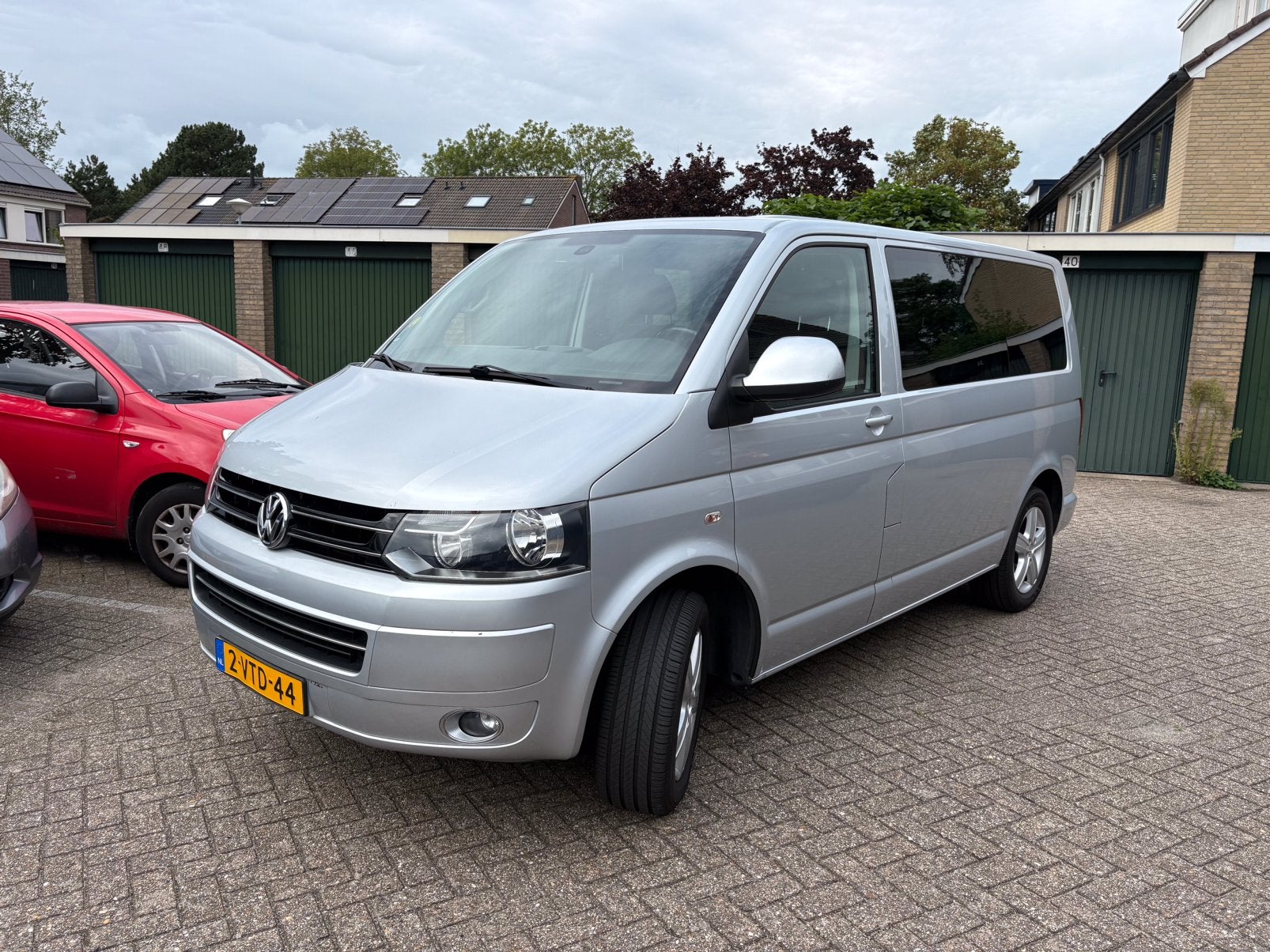 Volkswagen Transporter DC 2.0 D 2012, Euro 5, Stof, 4 cilinders, Volkswagen