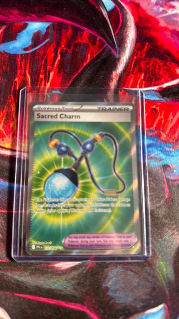 Phantasmal Flames Sacred Charm #122/094, Ophalen of Verzenden, Zo goed als nieuw, Boosterbox