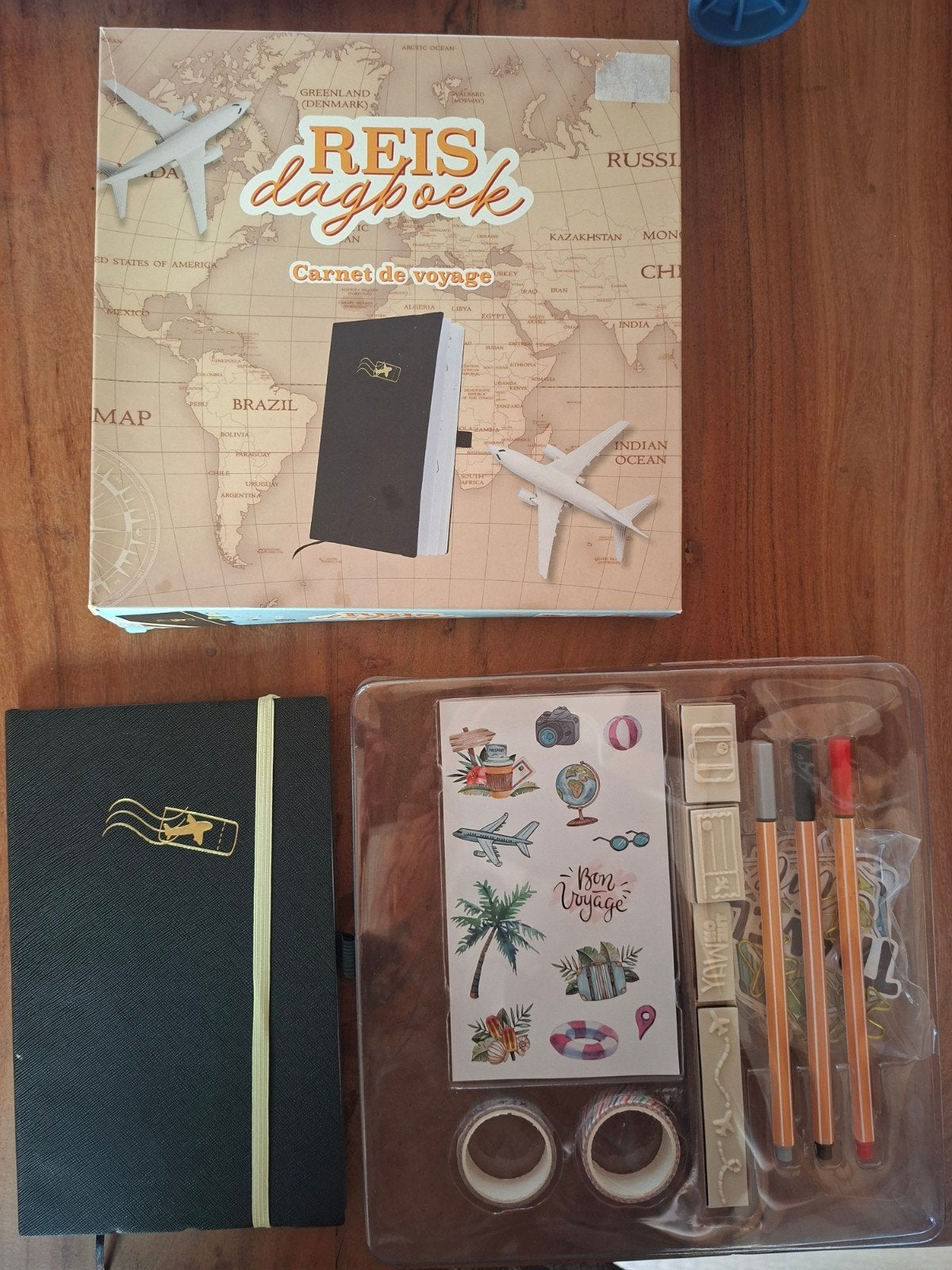 Reisdagboek NIEUW met stempels pennen stickers paperclip etc, Ophalen of Verzenden, Nieuw