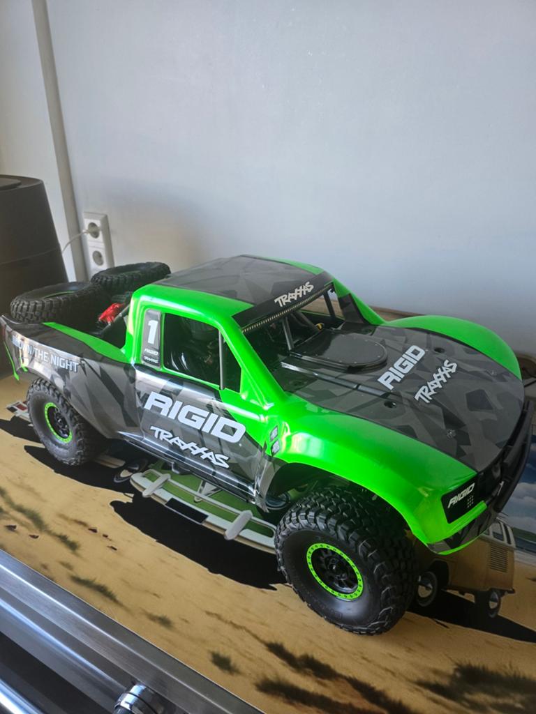 Traxxas udr, Ophalen of Verzenden, Zo goed als nieuw, Auto