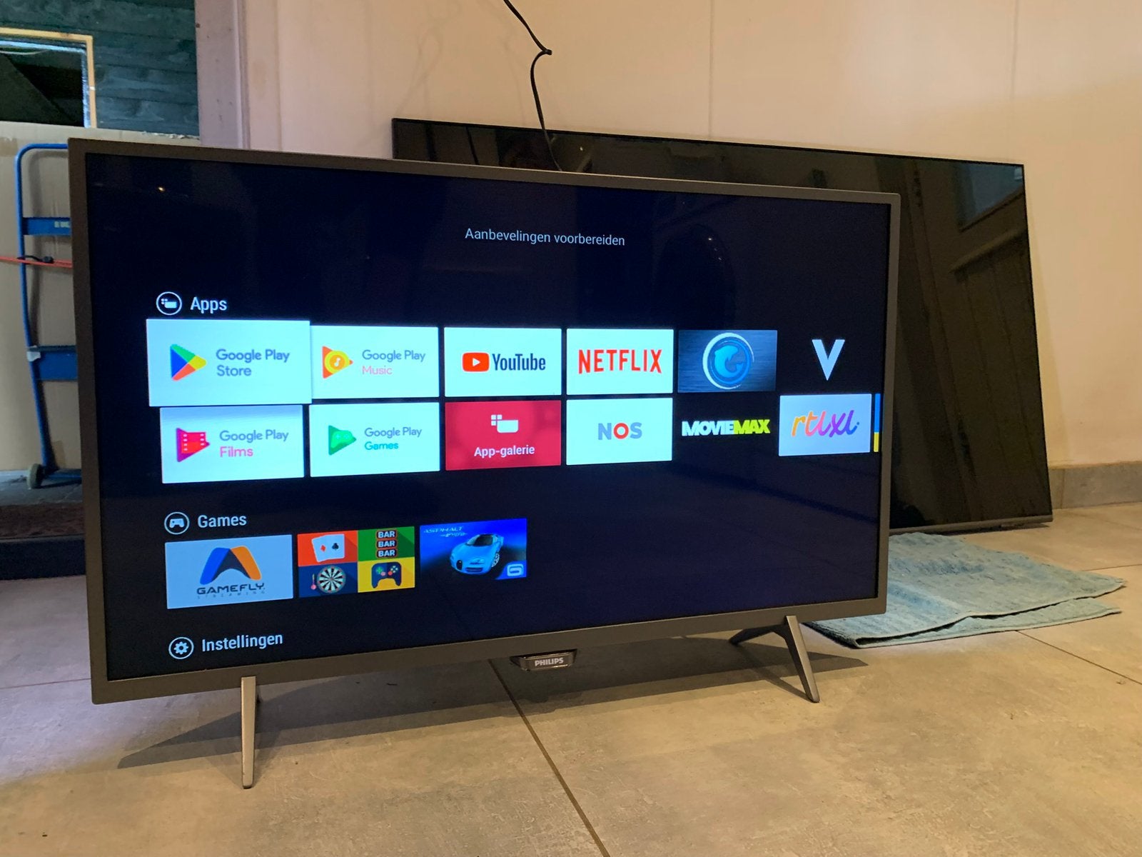 Philips 32PFS6401 Android 32 inch Smart TV ambilight Netflix, Ophalen, Tp vision, Info@tpvision.nl, Lampjeslaan 1