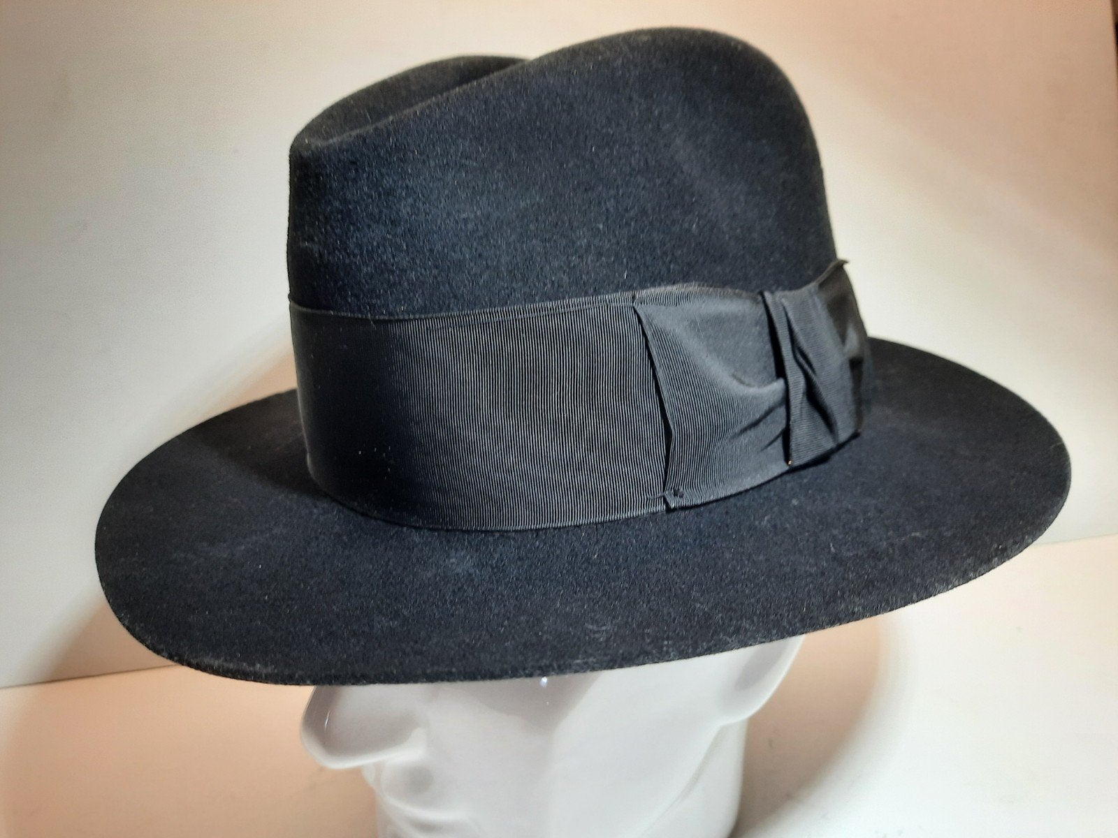 Stijlvolle flamboyante hoed 40-er jaren, Verzenden, Overige soorten, Nederland, Helm of Baret