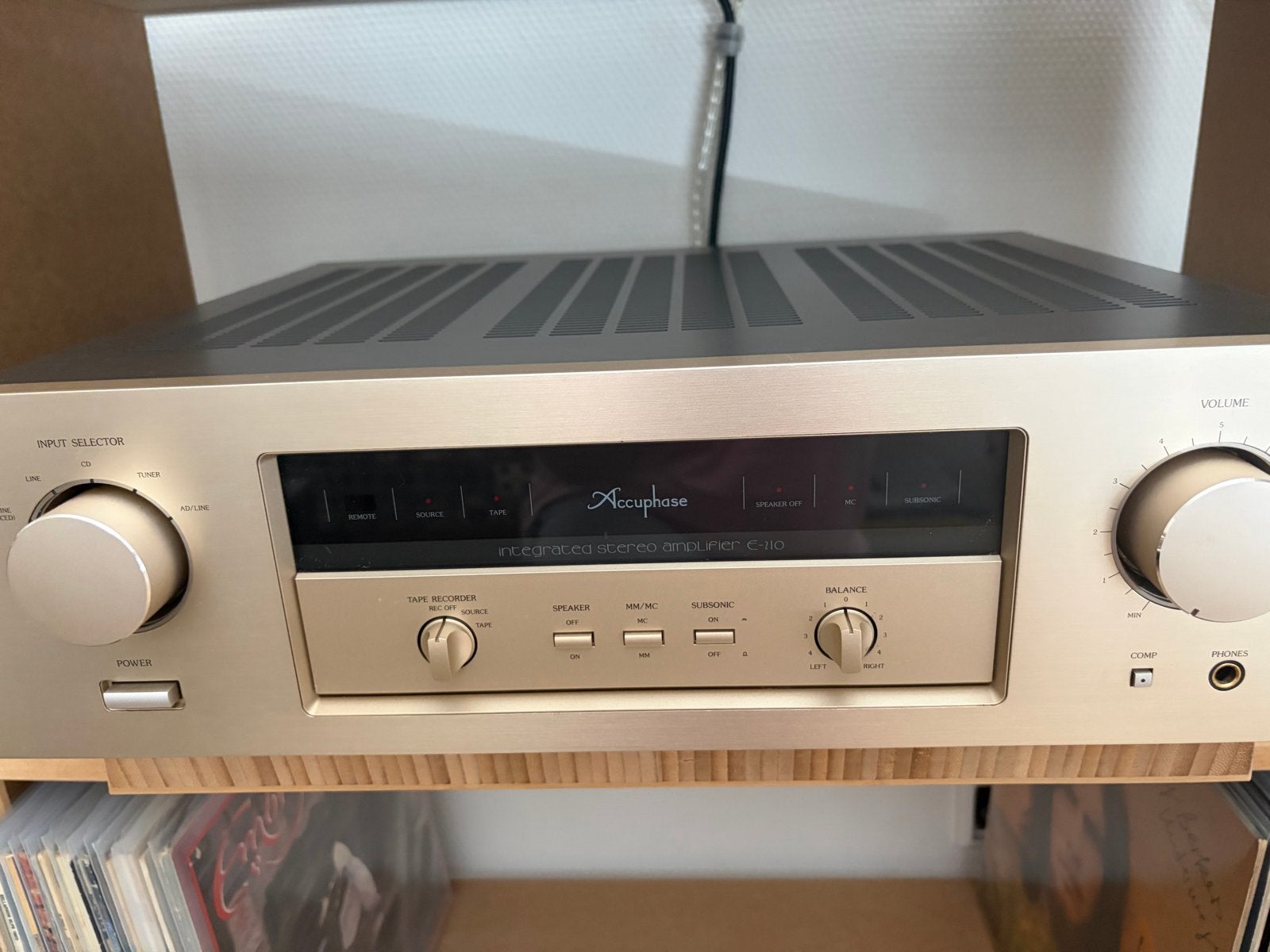 Accuphase E210E met Phonotrap en originele verpakking !, Audio, Tv en Foto, Versterkers en Receivers, Overige merken, Gebruikt