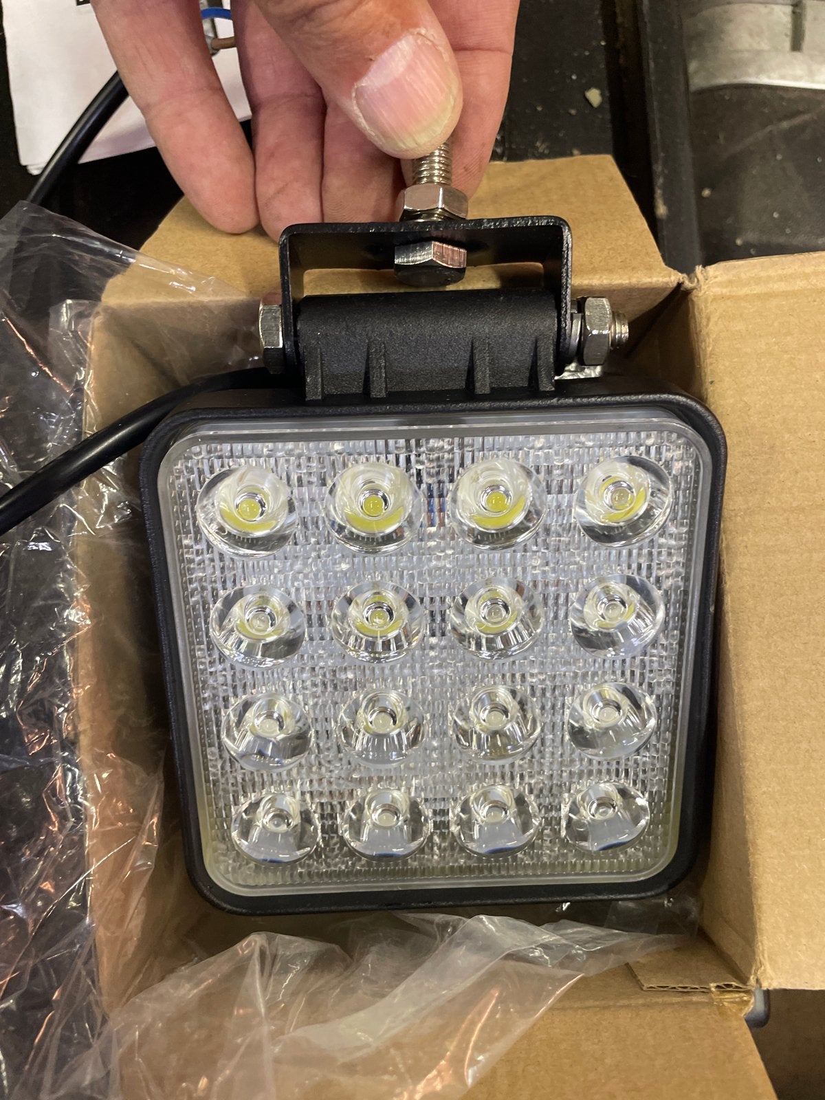 Nieuwe LED Werklamp 48W - Vierkant 10 euro per stuk., Auto-onderdelen, Ophalen, Nieuw, Universele onderdelen