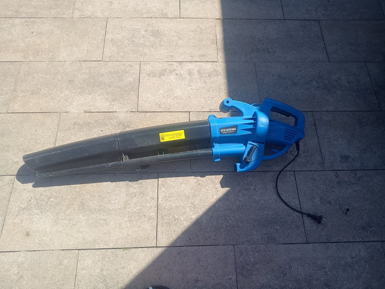 Hyundai Bladblazer/Bladzuiger met versnipperfunctie, Tuin en Terras, Bladblazers, Ophalen, Gebruikt, Elektrisch, Met versnipperfunctie