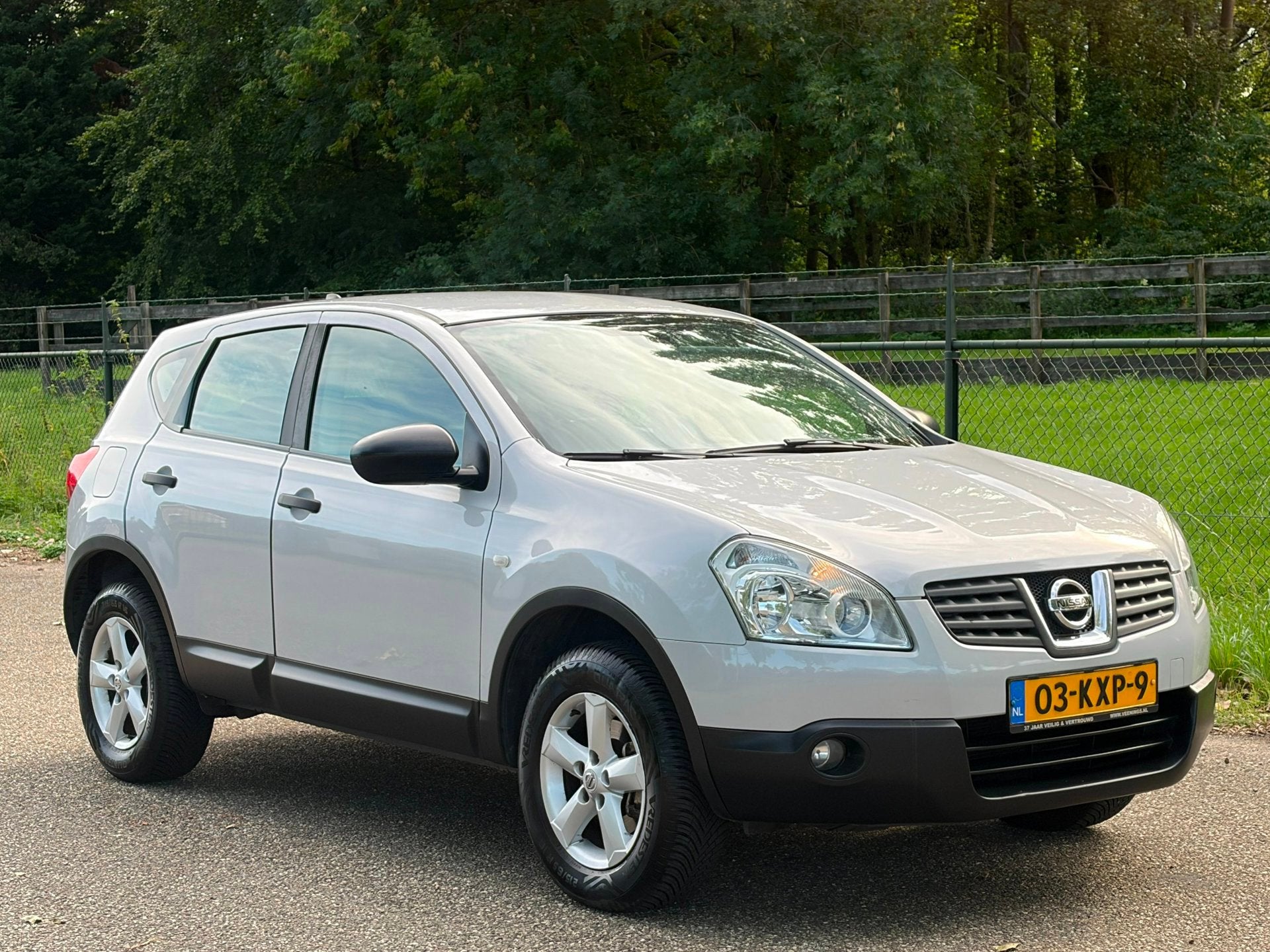 Nissan Qashqai 1.6 Visia /Trekhaak/Airco/, Voorwielaandrijving, 1272 kg, 15 km/l, Gebruikt