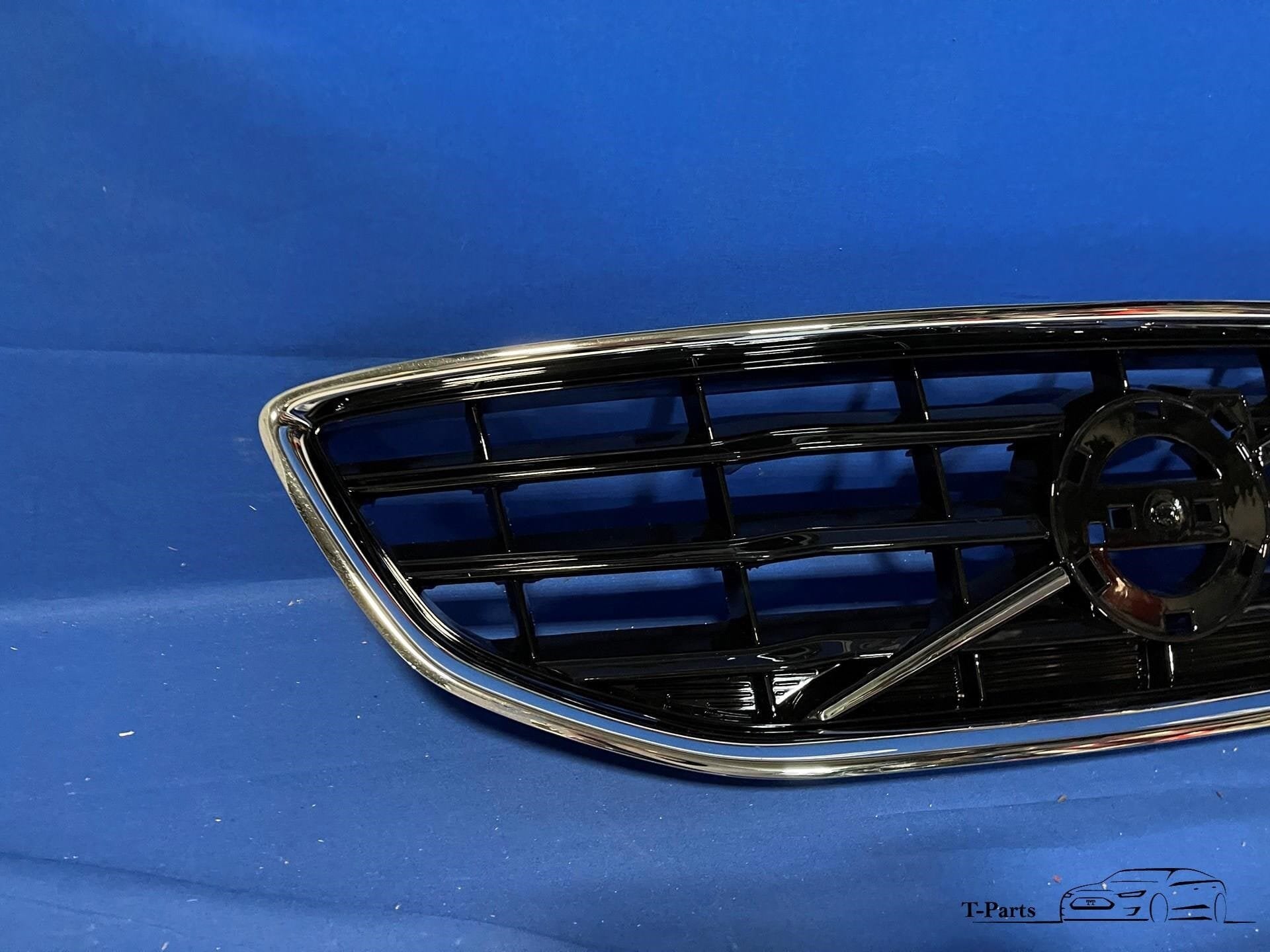Volvo v40 grill voorbumper Origineel NIEUW, Auto-onderdelen, Carrosserie en Plaatwerk, Info@fabrikant.eu, Fabrikant BV, Voor, Nieuw