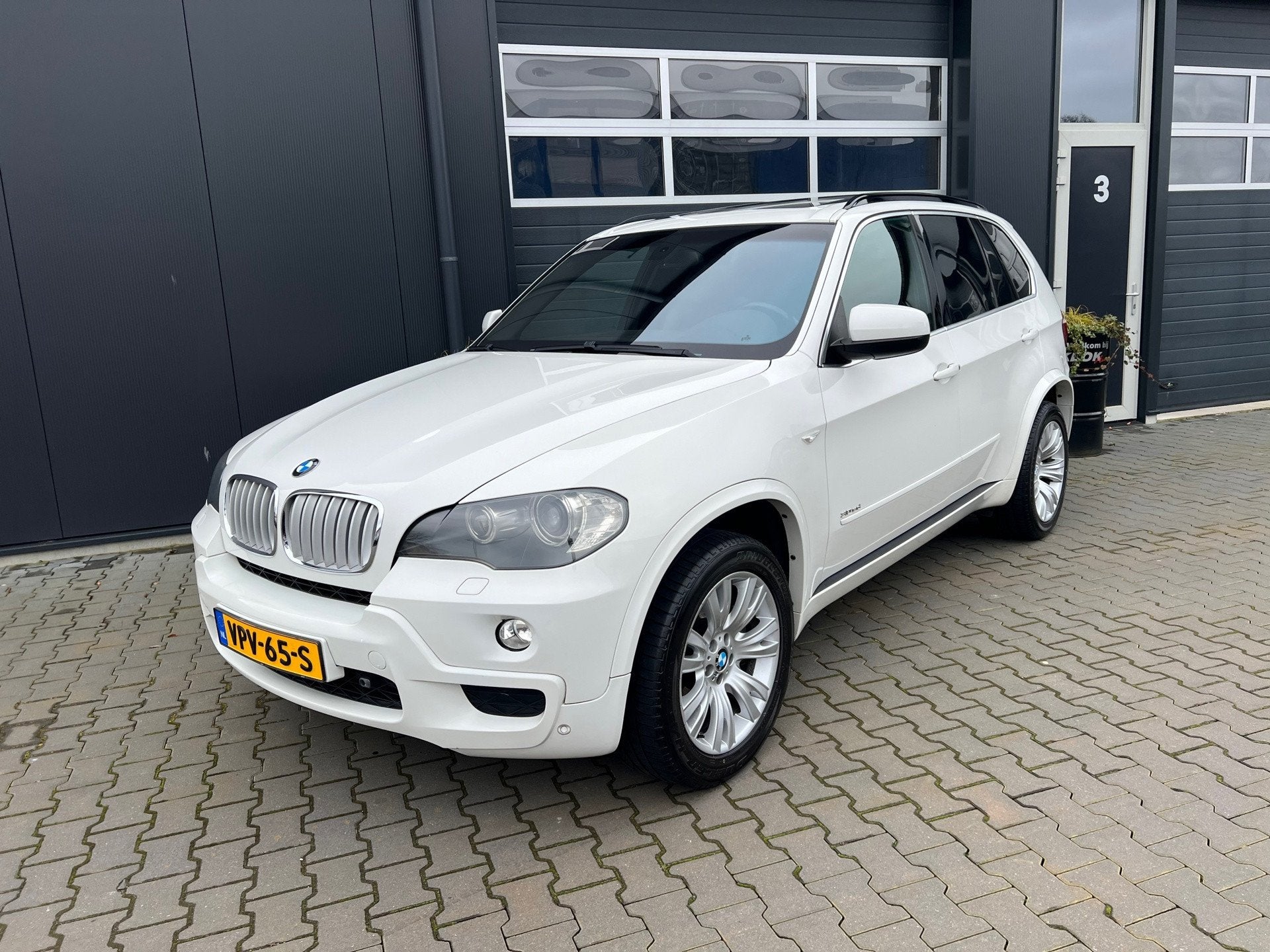 BMW X5 X Drive 35d ( grijs kenteken ), Gebruikt, 2993 cc, Stoelverwarming, Wit