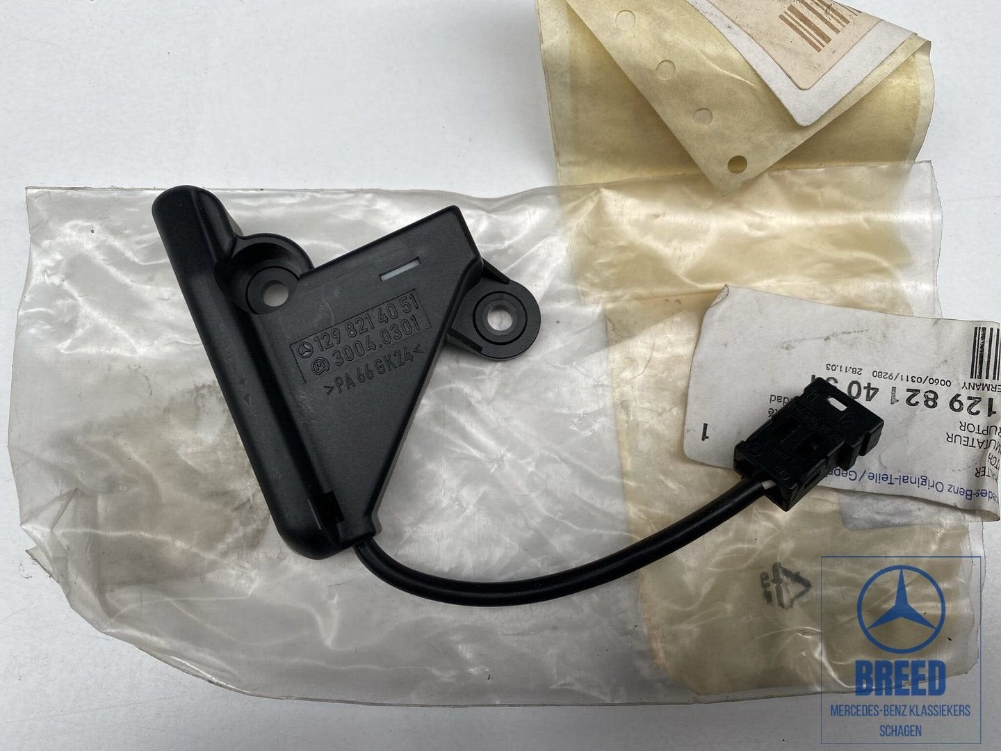 NOS schakelaar softtopbak links voor Mercedes-Benz R129, -, Nieuw, Ophalen of Verzenden, -