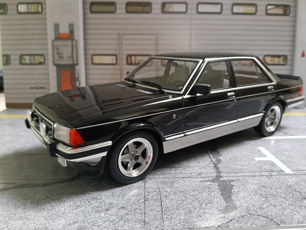 Ford Granada MK II 2.8 Injection 1982 Zwart grijs MCG18535, Hobby en Vrije tijd, Modelauto's | 1:18, Ophalen of Verzenden, Zo goed als nieuw