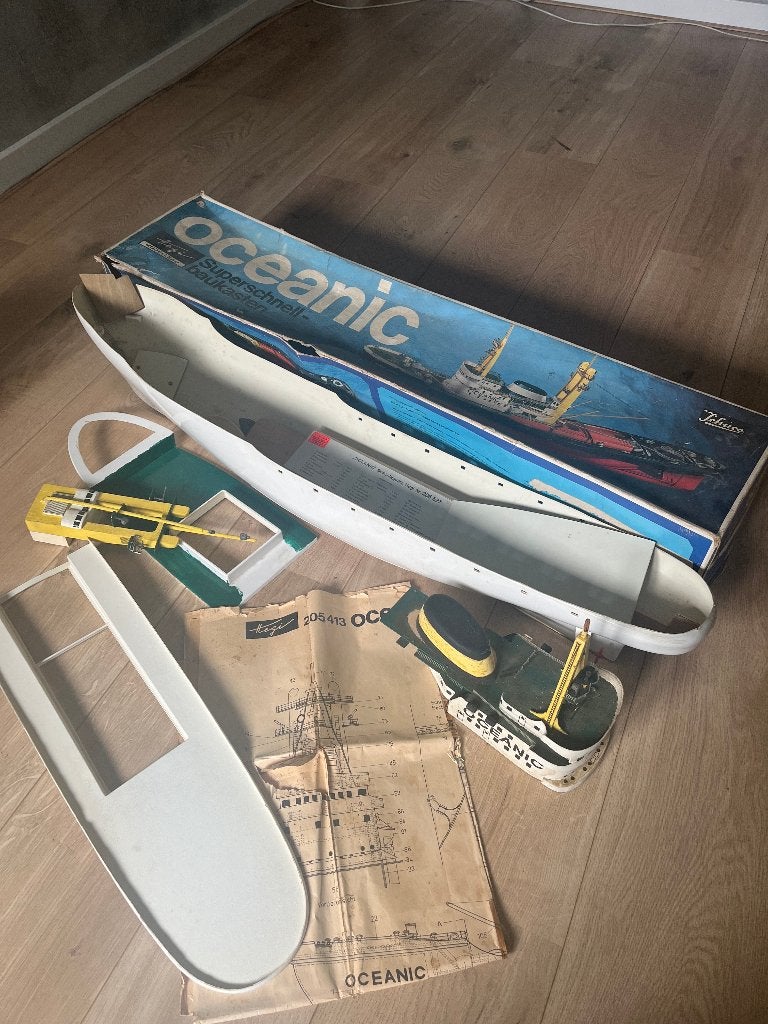 Zeldzame Duitse modelboot Oceanic  40 jaar oud met bouwtek., Overige merken, Gebruikt, 1:50 of kleiner, Overige typen