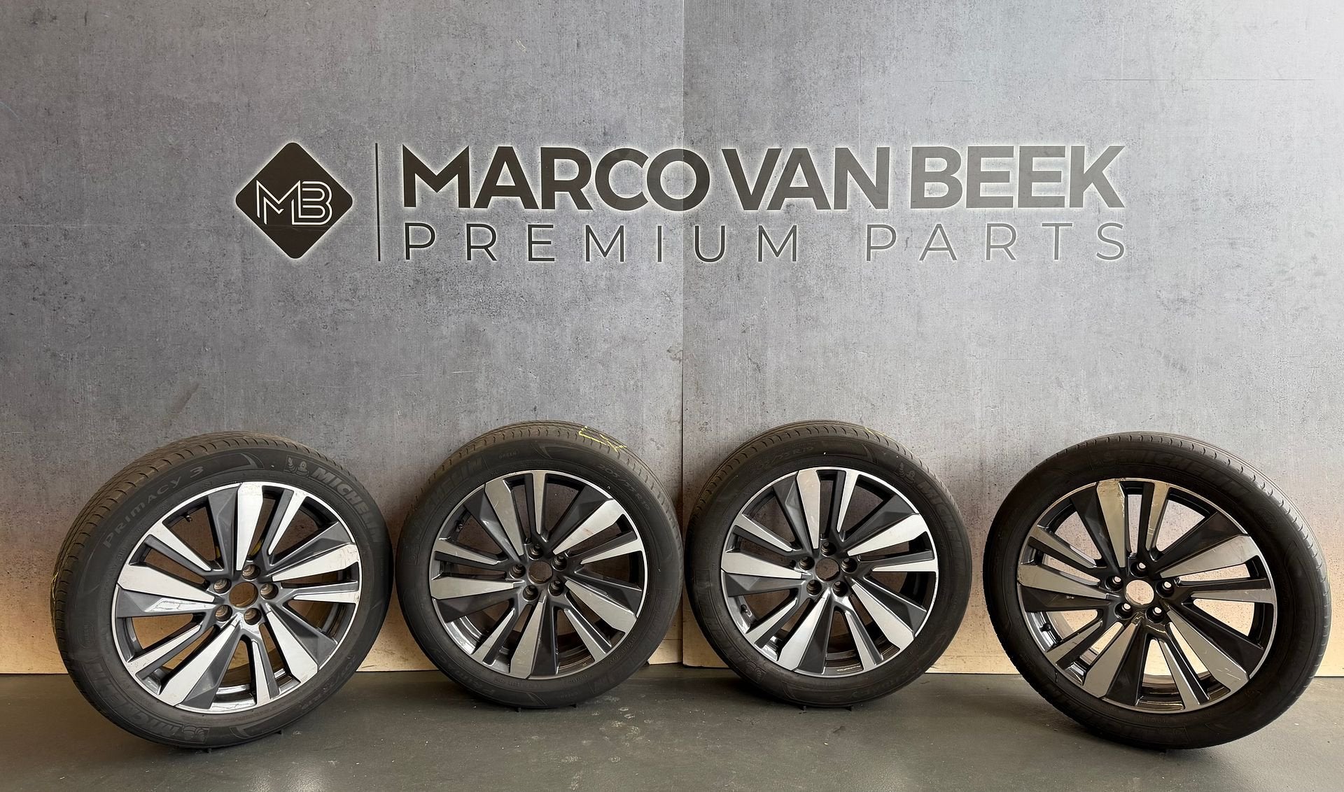 19 Inch Peugeot 3008/5008GT  wielen en banden set, Auto-onderdelen, 19 inch, Gebruikt, -, -