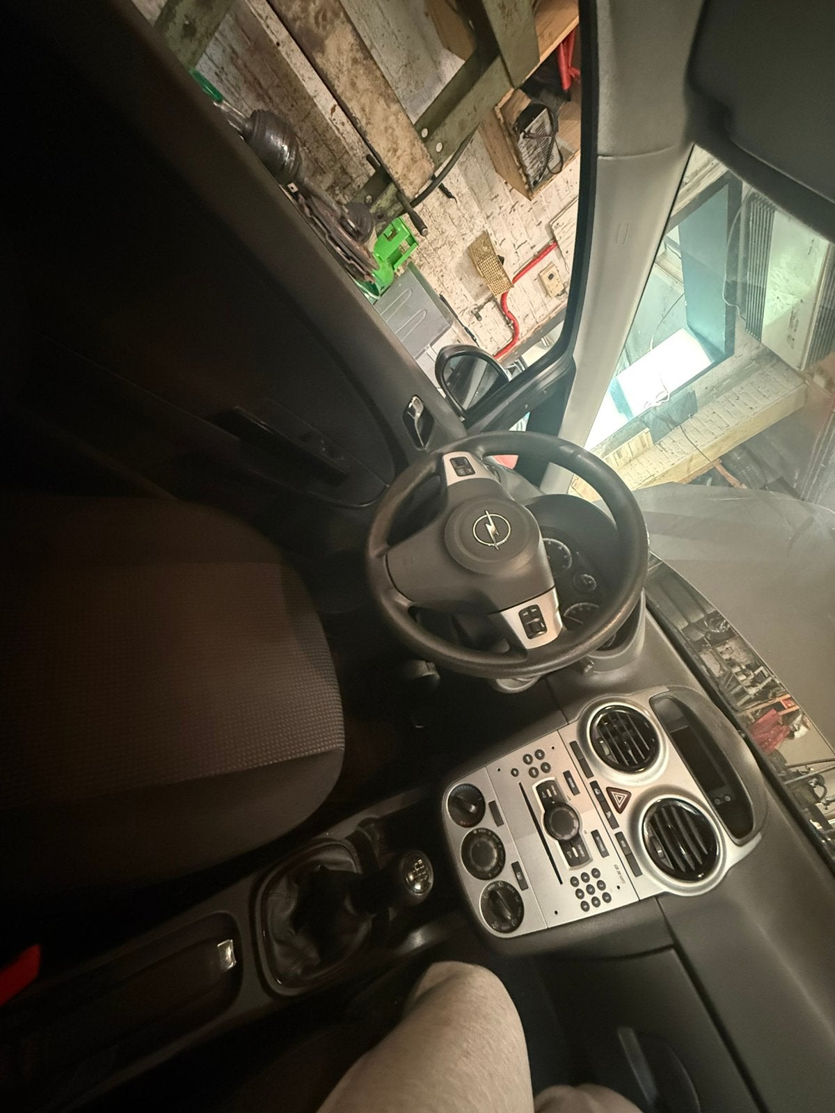 Foto 3 van Opel corsa 2011