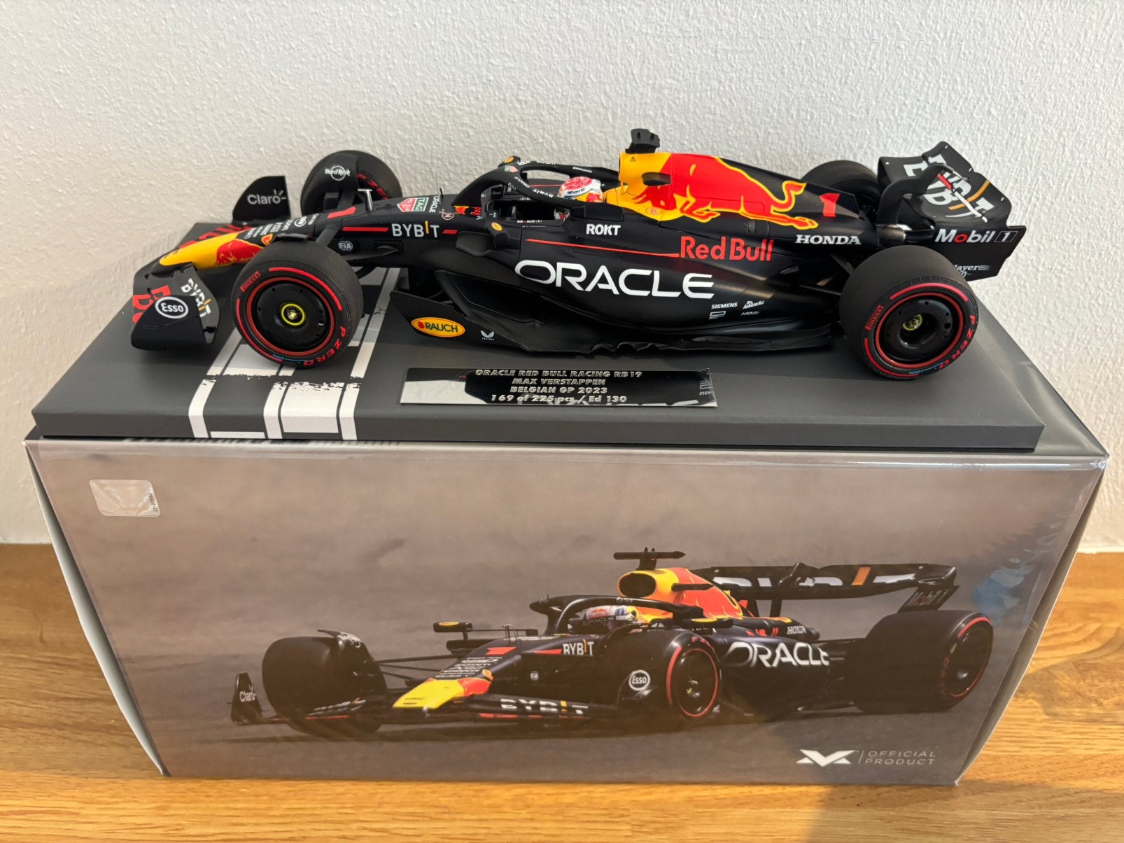 Max verstappen RB19 winner spa 2023 1:18 model, Verzamelen, Ophalen of Verzenden, Zo goed als nieuw, Formule 1