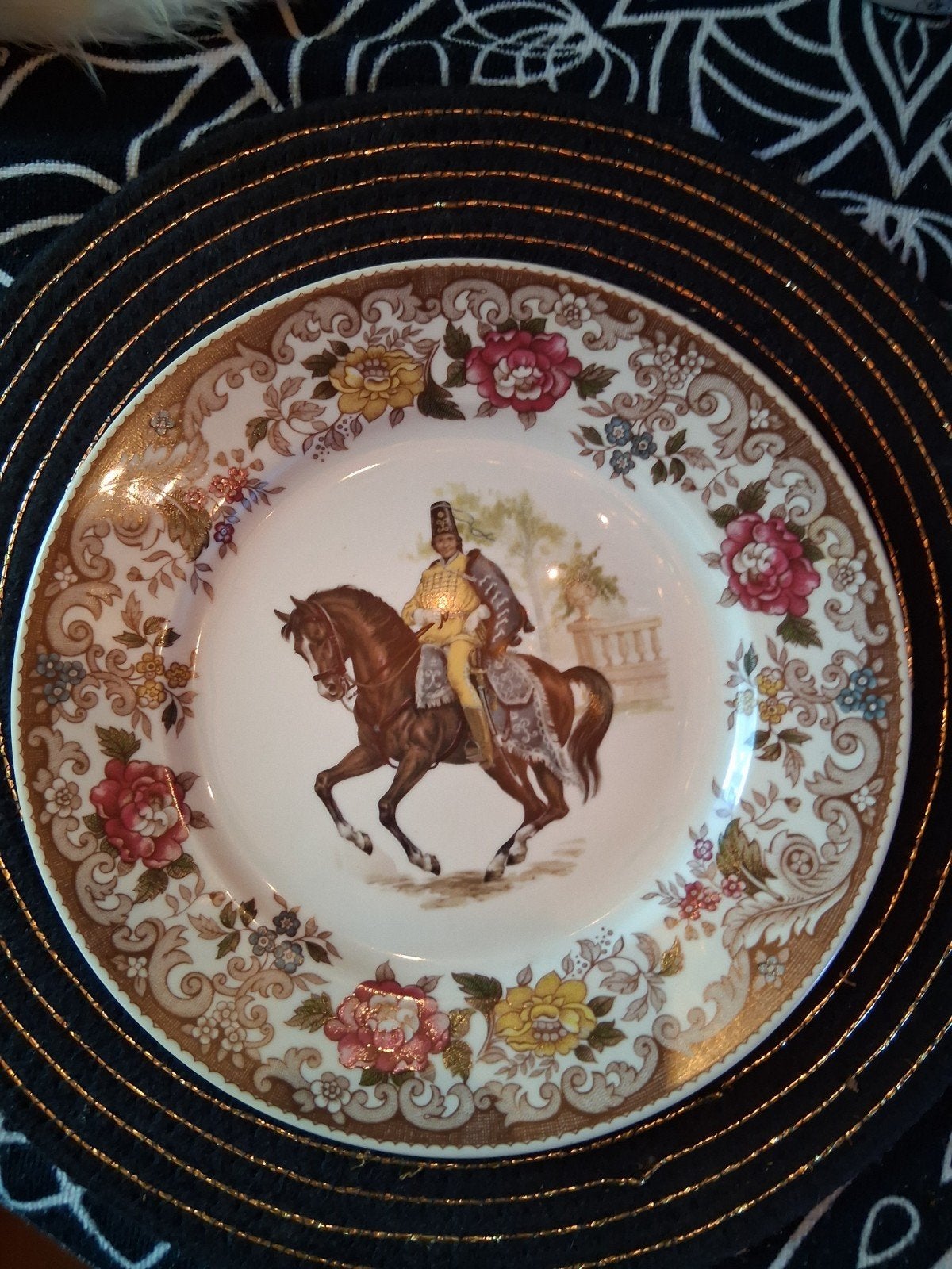 Vintage Royal Bayreuth Bavaria bord met ruiter, Ophalen