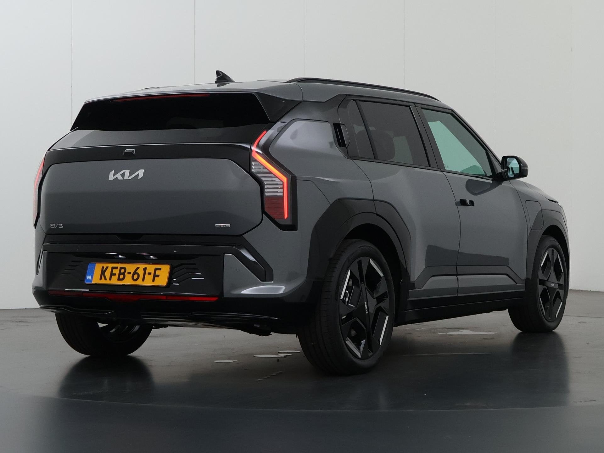 Kia EV3 GT-Line Business Edition 81.4 kWh | 19" lichtmetalen, Auto's, 510 min, Zwart, Origineel Nederlands, Nieuw