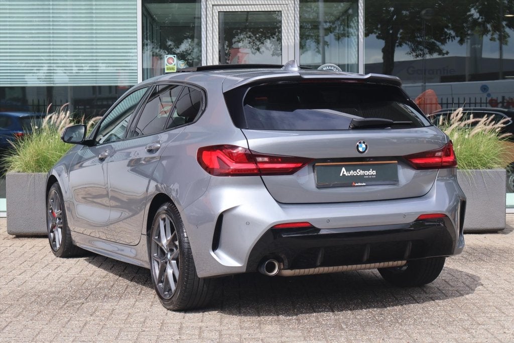 BMW 1 Serie (f40) 118i M-Sport | Pano | Shadow | Leder | Har, Dealer onderhouden, 136 pk, Gebruikt, Bedrijf