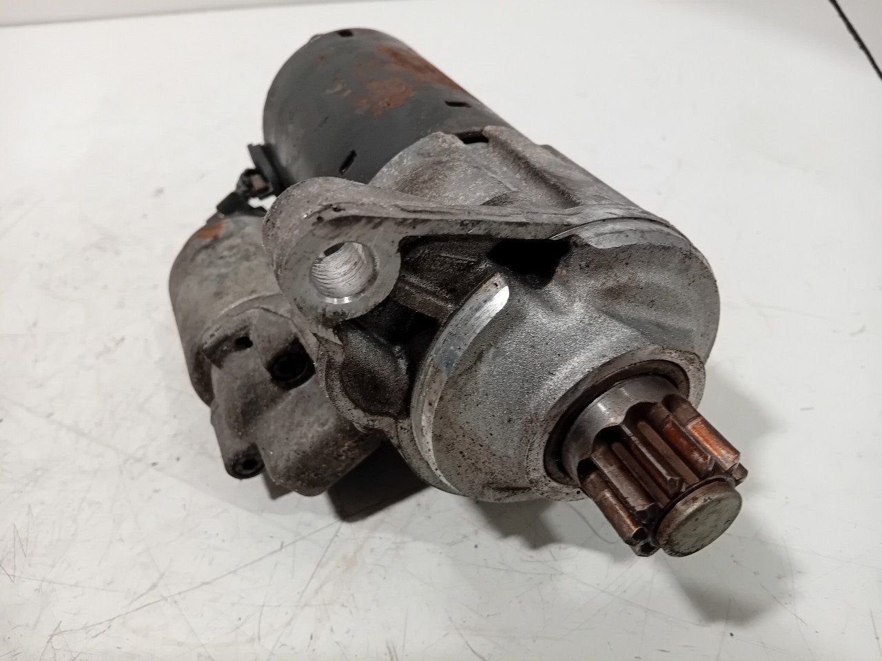 Startmotor Volkswagen Touran, Onderdelen@venauto.nl, Van der Ven Autorecycling B.V., Gebruikt, Ettenseweg 76, 4706 PB Roosendaal, The Netherlands