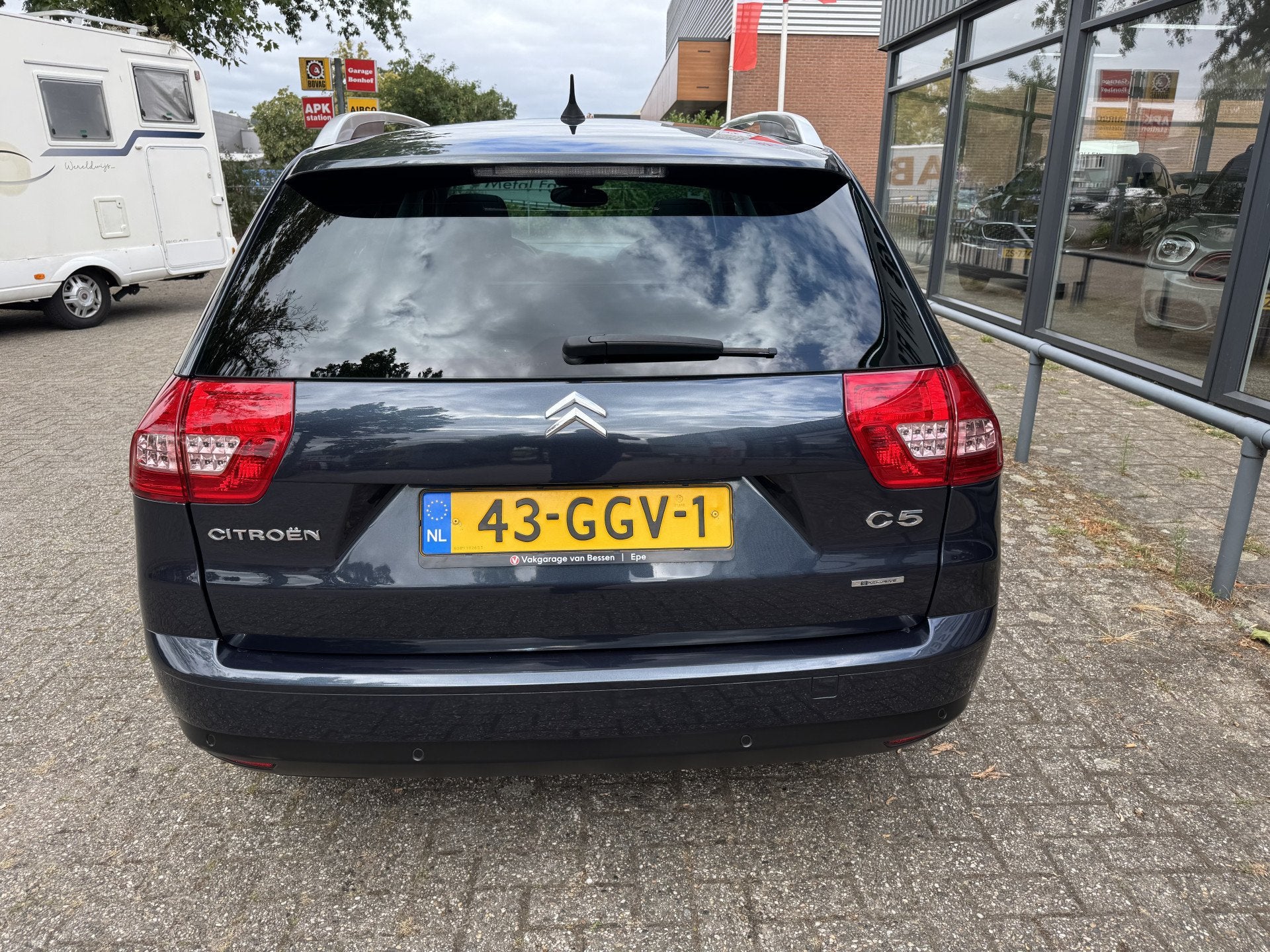 Citroën C5 Tourer 2.0 16V Exclusive VERING-AUTOMAAT, Zwart, 4 cilinders, Blauw, Leder en Stof