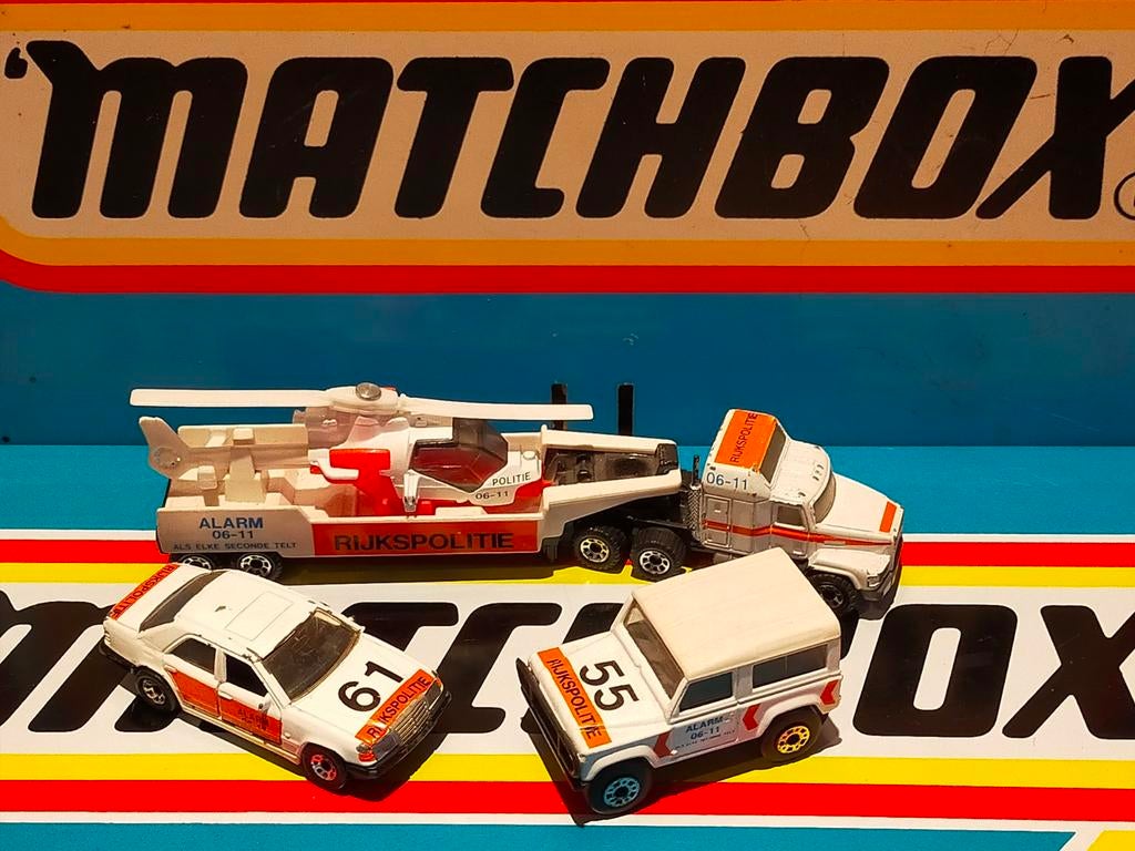 Matchbox Motorcity Rijkspolitie set  redelijk zeldzaam, Hobby en Vrije tijd, Modelauto's | 1:87, Zo goed als nieuw, Bus of Vrachtwagen