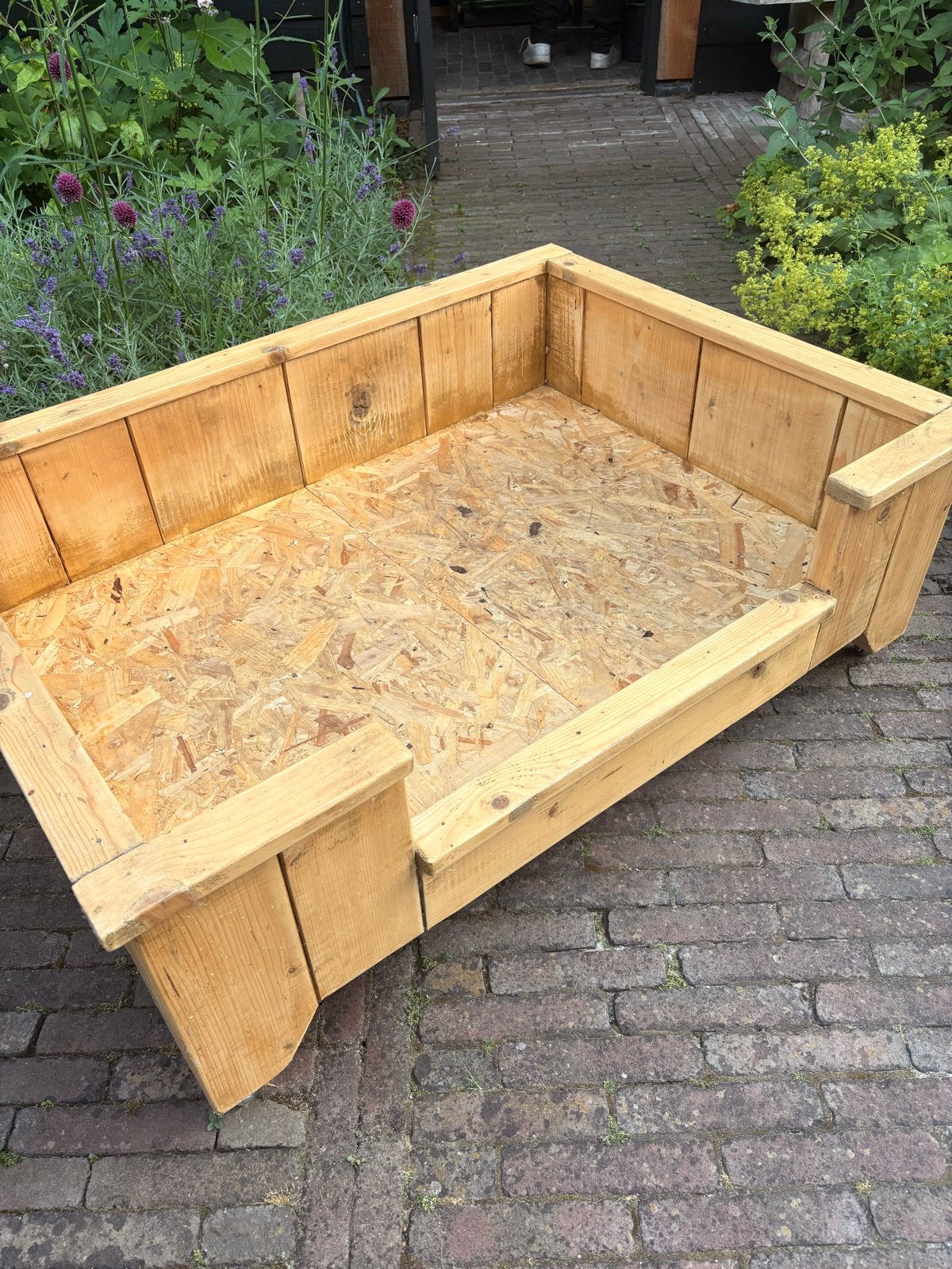 Houten hondenbak op wielen - Handgemaakt, Ophalen, Gebruikt, Overige