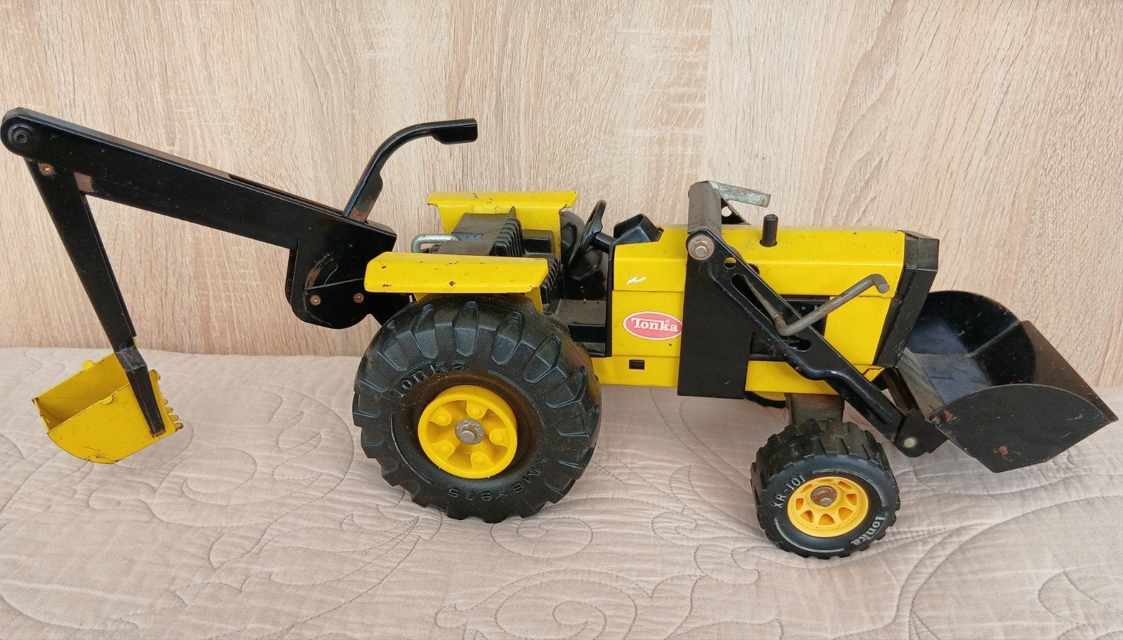 Tonka tractor met voor-en achterlader, Ophalen of Verzenden