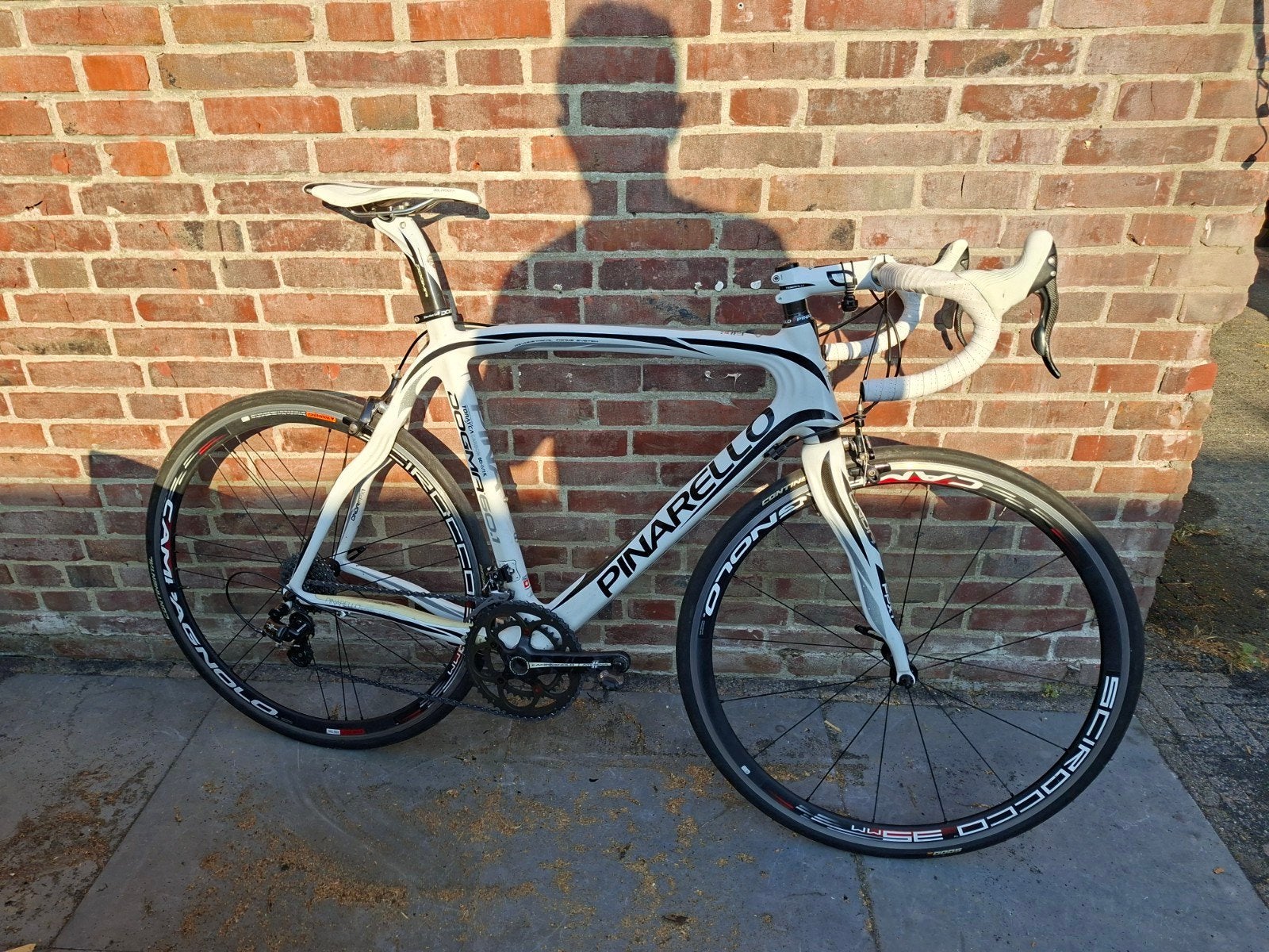Pinarello Dogma 60.1 met Campagnolo Athena groepset, 28 inch, Gebruikt, Velgrem, 57 tot 61 cm