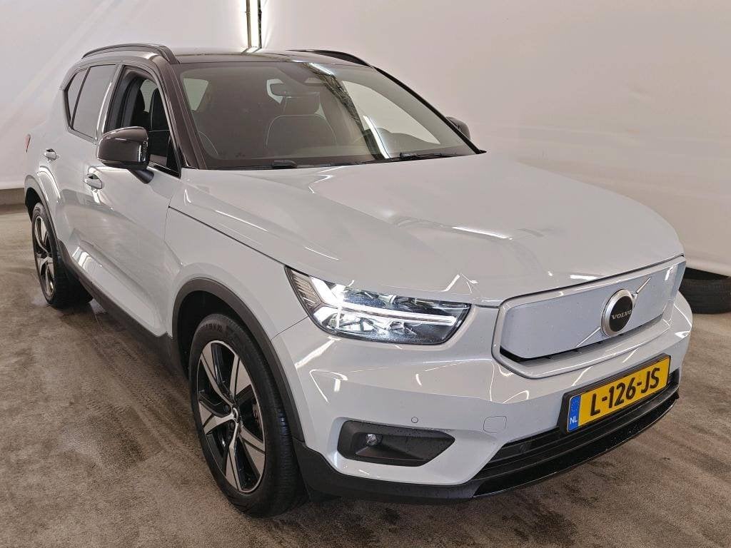 Volvo XC40 P8 R-Design, SOH 91,6%, €3000 accugarantie, 409PK, Auto's, Vierwielaandrijving, 2088 kg, SUV of Terreinwagen, Zilver of Grijs