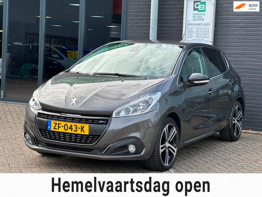 Peugeot 208 1.2 PureTech GT-Line/110 PK/CAMERA/NAVI/CARPLAY/, Voorwielaandrijving, Euro 6, 1199 cc, Leder en Stof