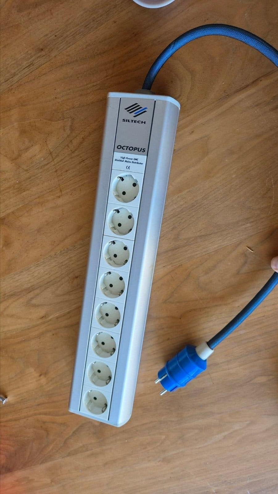 Siltech Octopus 8 + SPO-18 70cm stroomkabel–High-End Power, Audio, Tv en Foto, Ophalen of Verzenden, Gebruikt, Minder dan 2 meter