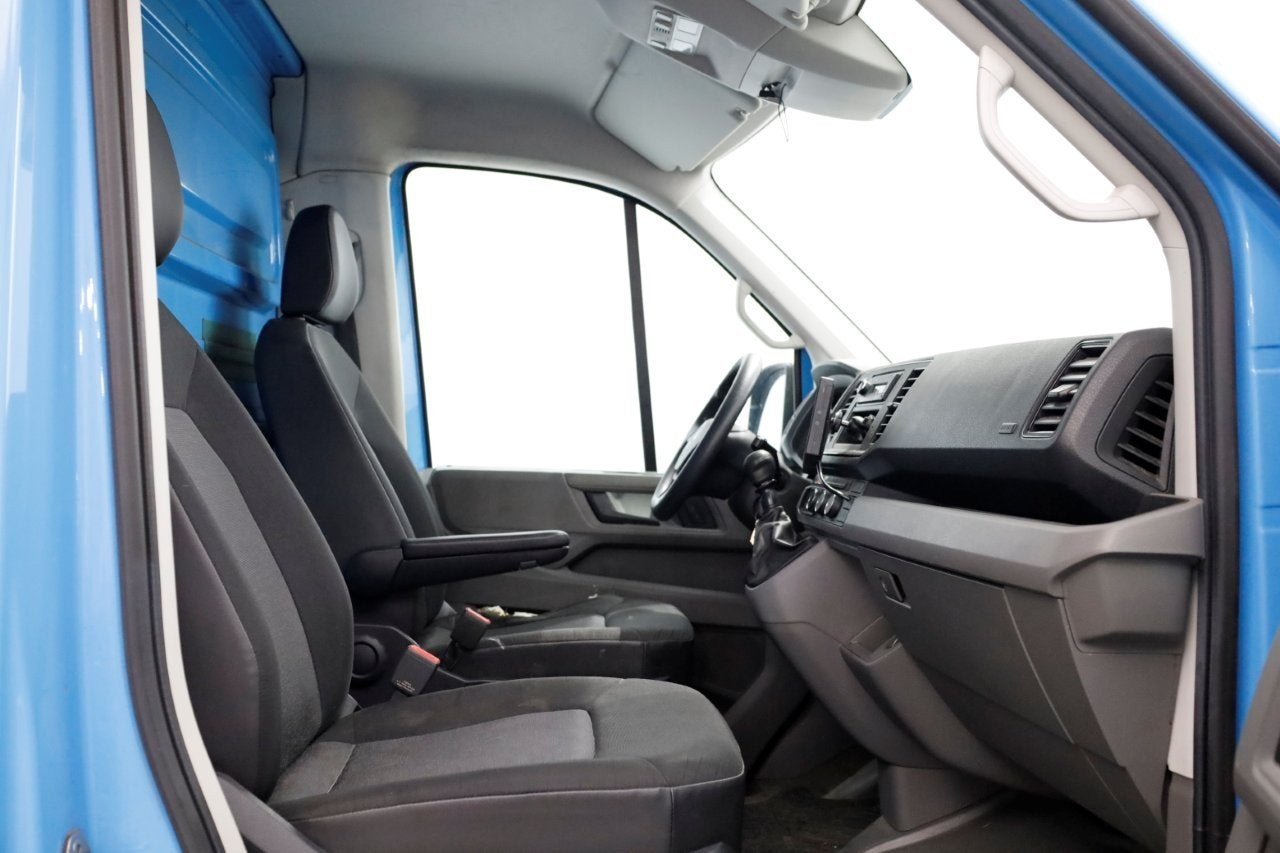 Volkswagen Crafter 35 2.0 TDI E6 Bakwagen met achterdeuren 2, Auto's, Voorwielaandrijving, Dealer onderhouden, Gebruikt, 4 cilinders