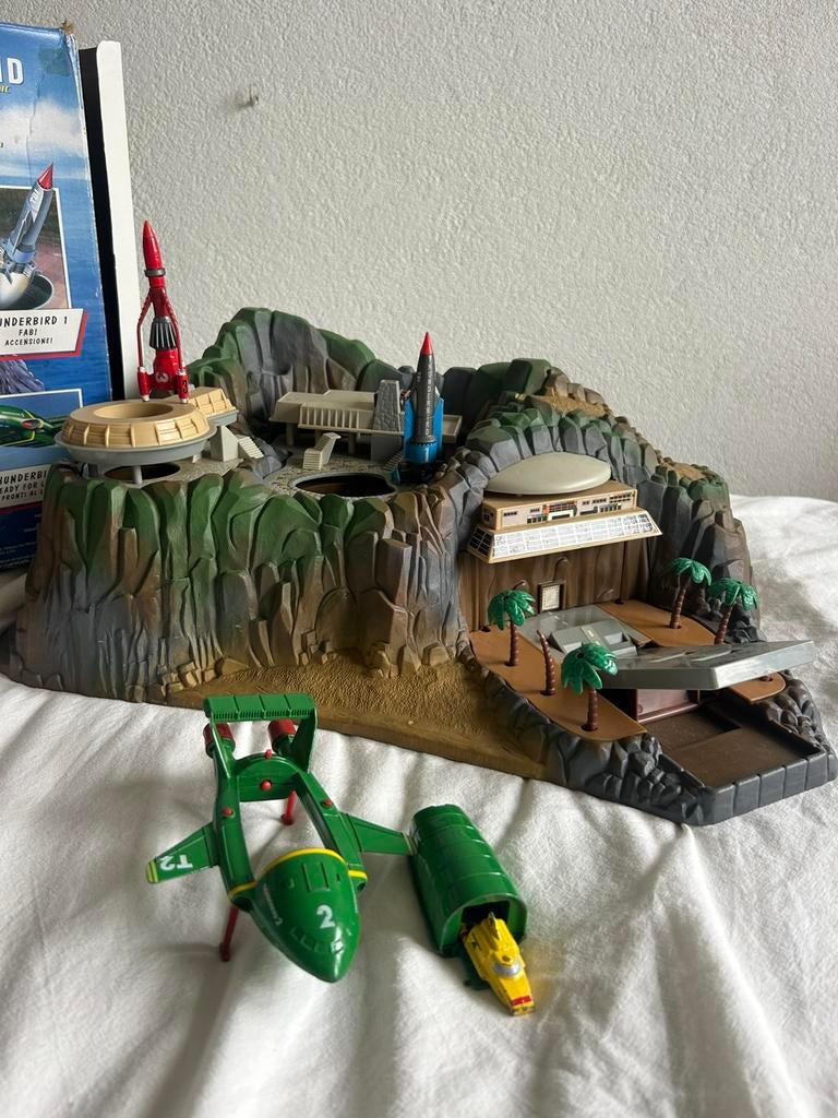Thubderbirds Tracy Island met doos, Ophalen of Verzenden, Zo goed als nieuw