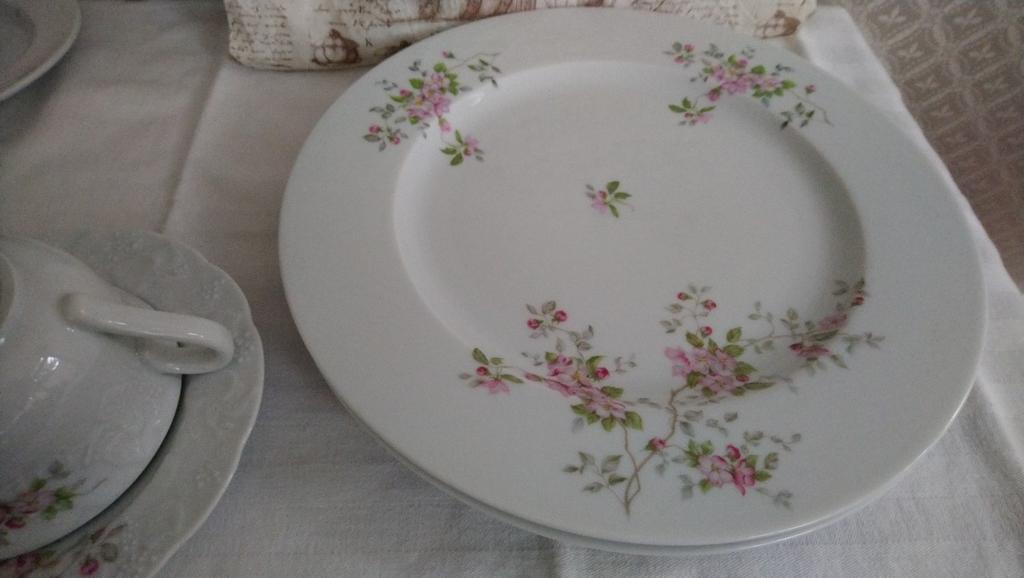 Limoges porselein serviesdelen, Ophalen of Verzenden