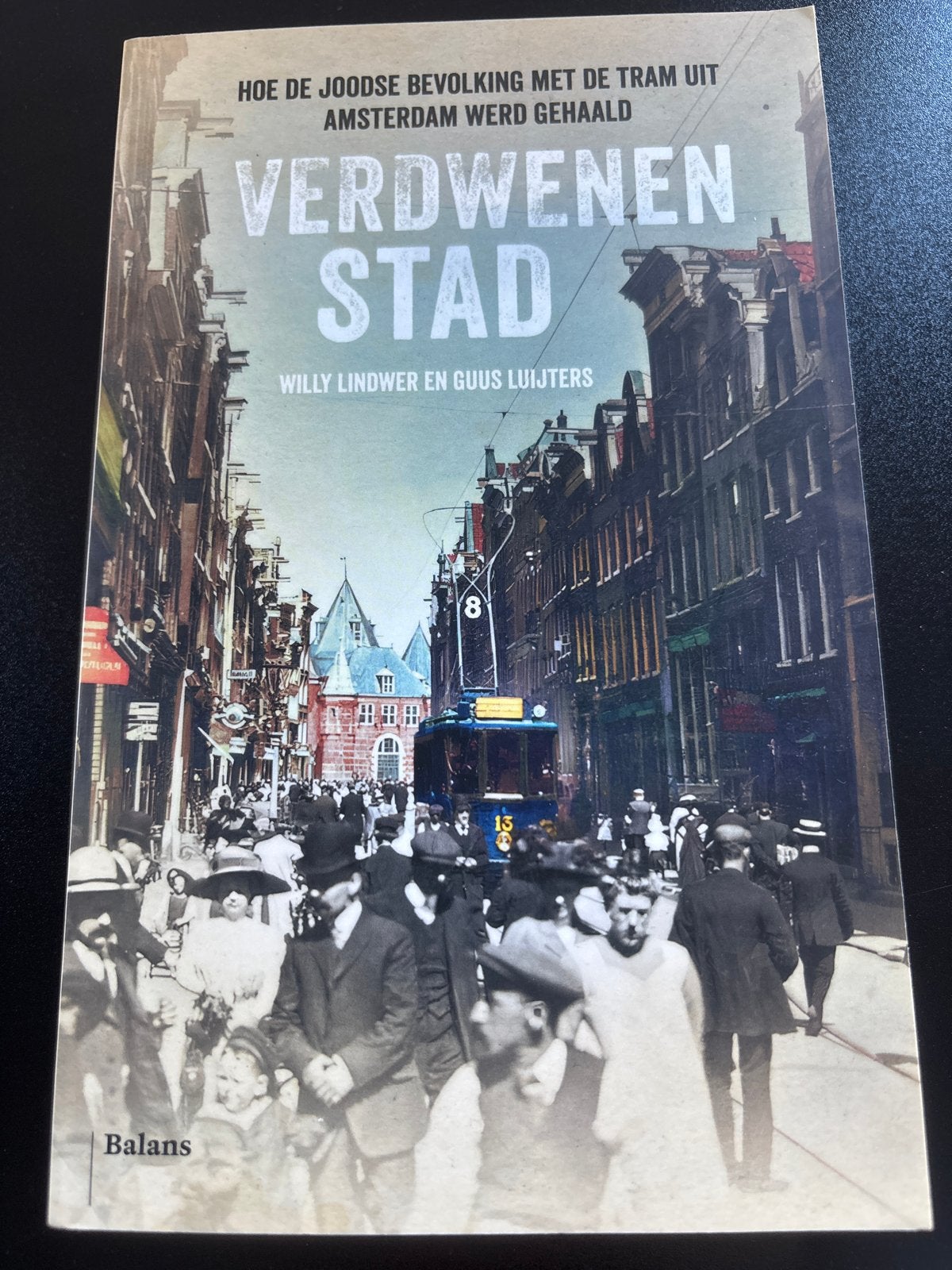 Verdwenen Stad: Joodse bevolking uit Amsterdam gehaald, Ophalen of Verzenden, 20e eeuw of later, Zo goed als nieuw, Europa