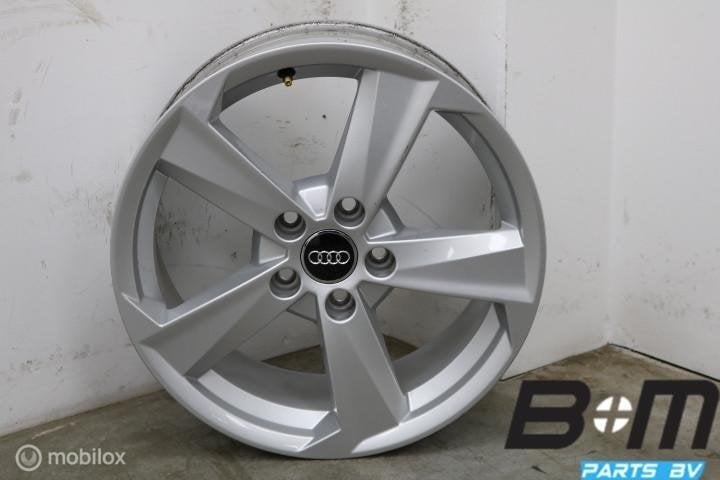 ORIGINEEL! 1 losse 17 inch velg Audi Q2! 81A601025B