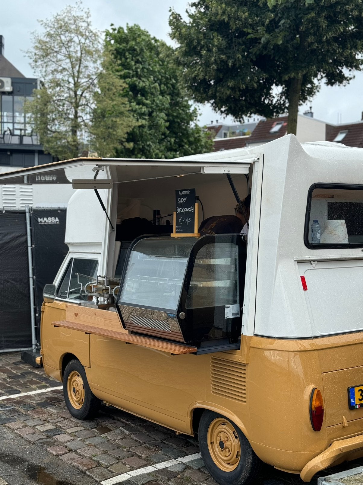 Fiat 900 Oldtimer Foodtruck – volledig gerestaureerd, foto 2