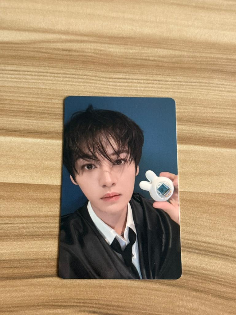 Stray Kids Lee Know photo card skzoo x tamagotchi, Verzamelen, Muziek, Artiesten en Beroemdheden, Ophalen of Verzenden, Zo goed als nieuw
