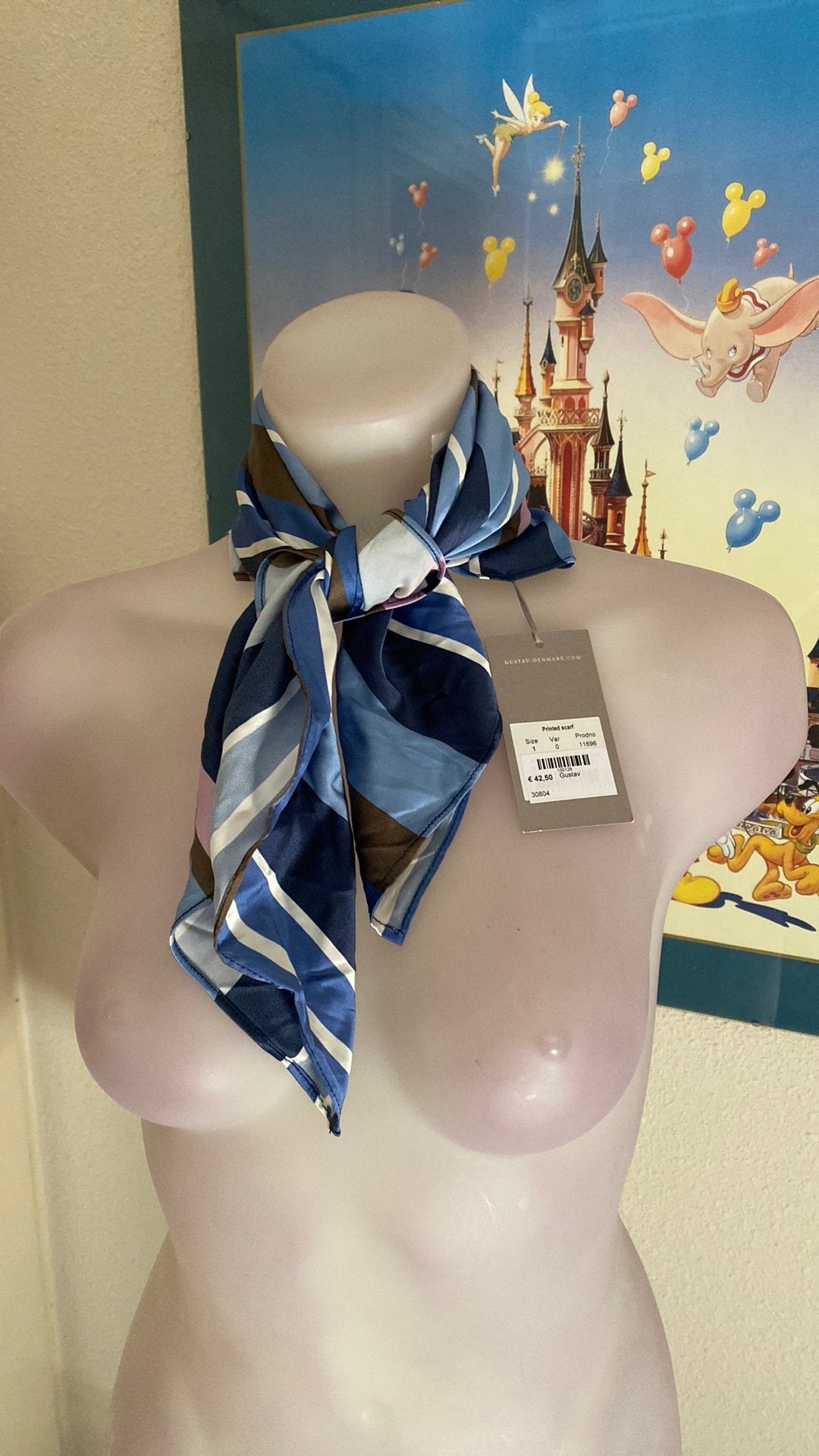Nieuw mooie scarf merk Gustav, Kleding | Dames, Mutsen, Sjaals en Handschoenen, Ophalen of Verzenden, Nieuw, Sjaal