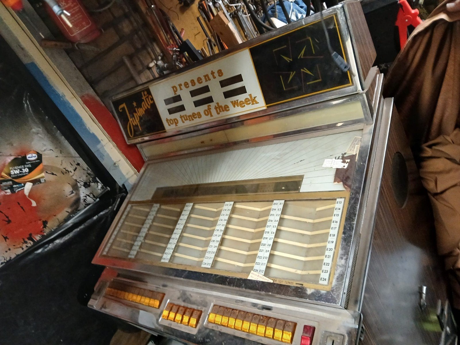 Jukebox zie foto's,, Ophalen, Gebruikt, Met singles